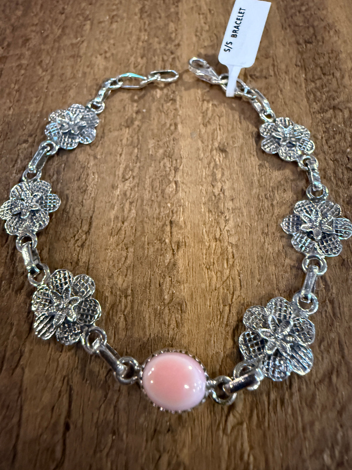 Queen Pink Conch Floral 8 Inch Link Bracelet in Sterling Silver