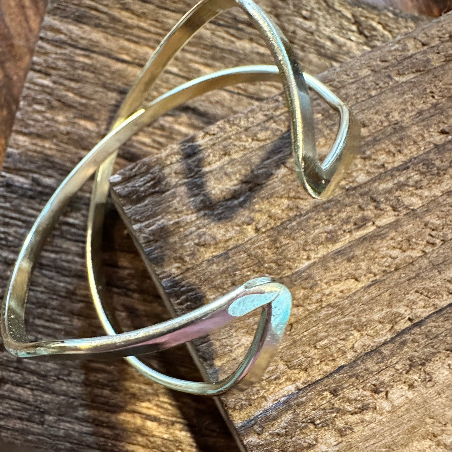 Handcrafted Boho Gold Plated Adjustable Cuff Bracelet - Narrow Single X - Gift Box - Silver Elegant