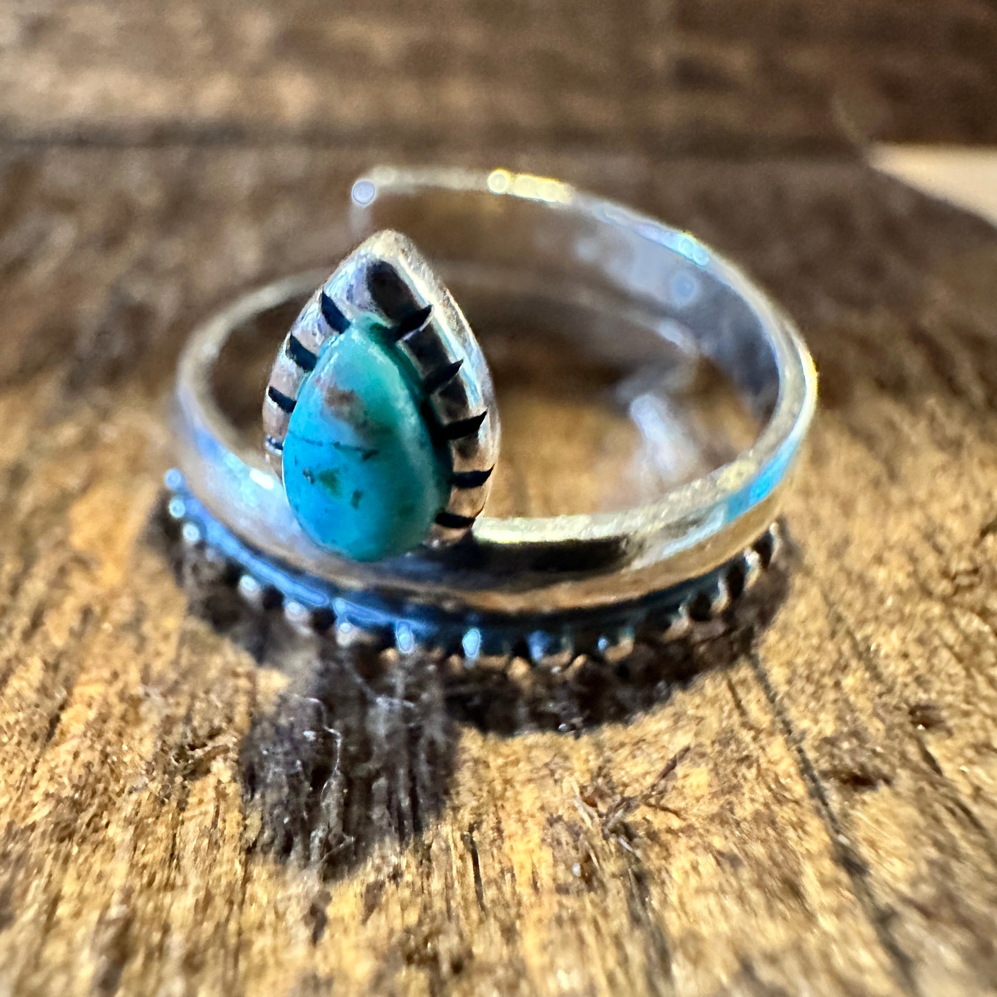 Native American Bipana Turquoise Ring, Genuine Sterling Silver & Turquoise Stone, Gift Box - Silver Elegant