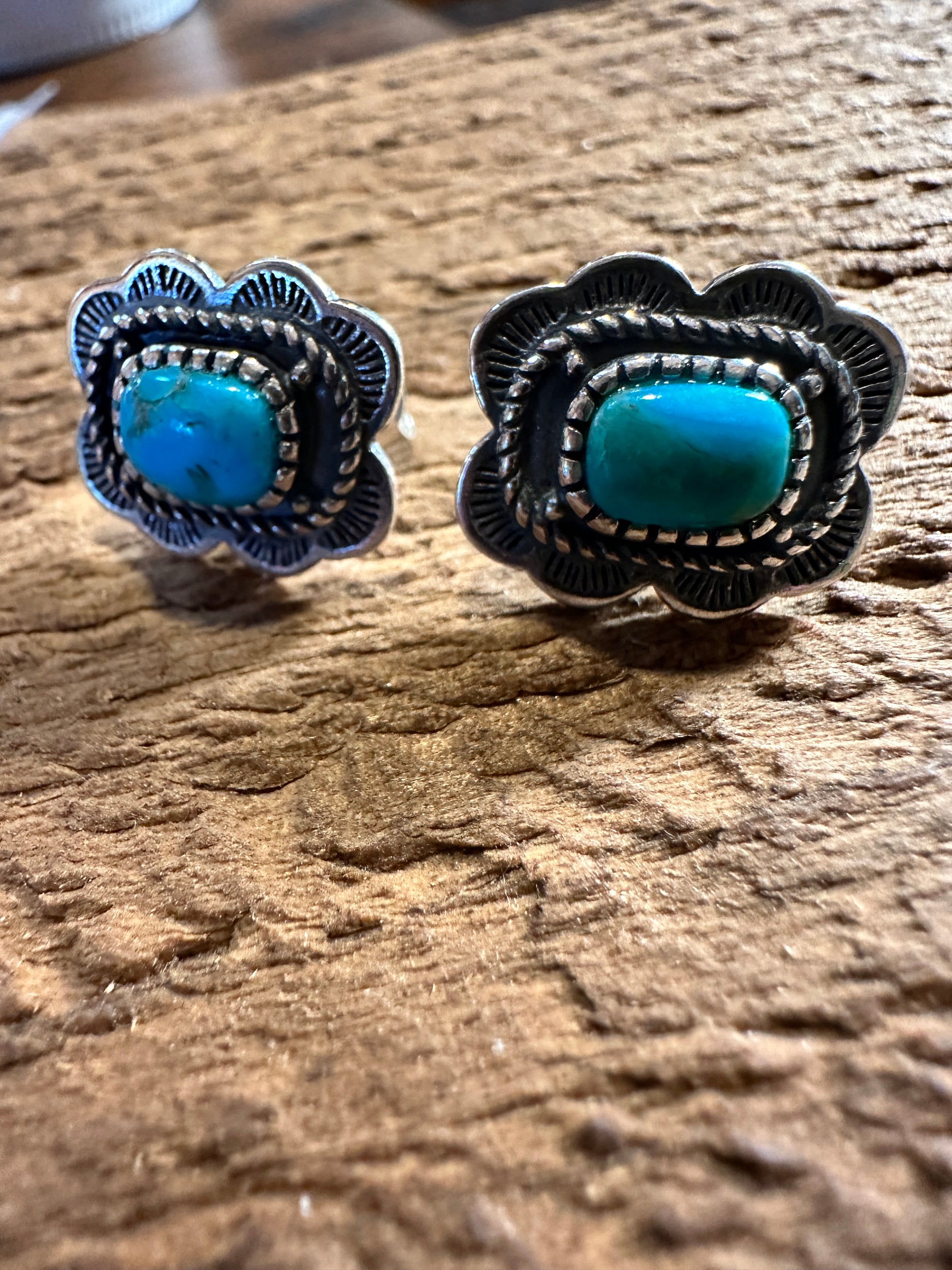 
Arizona Turquoise Dreamcatcher Sterling Silver Stud Earrings featuring intricate design and vibrant turquoise stone., Sent in Gift Box - Silver Elegant
