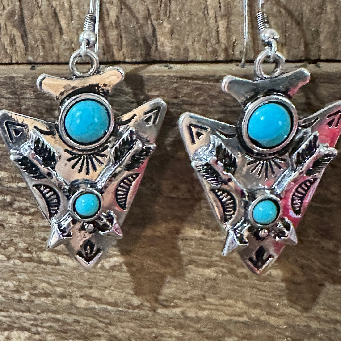 Boho Chic Turquoise-Embellished Native Arrowhead Dangle Earrings, Gift Box Silver Elegant