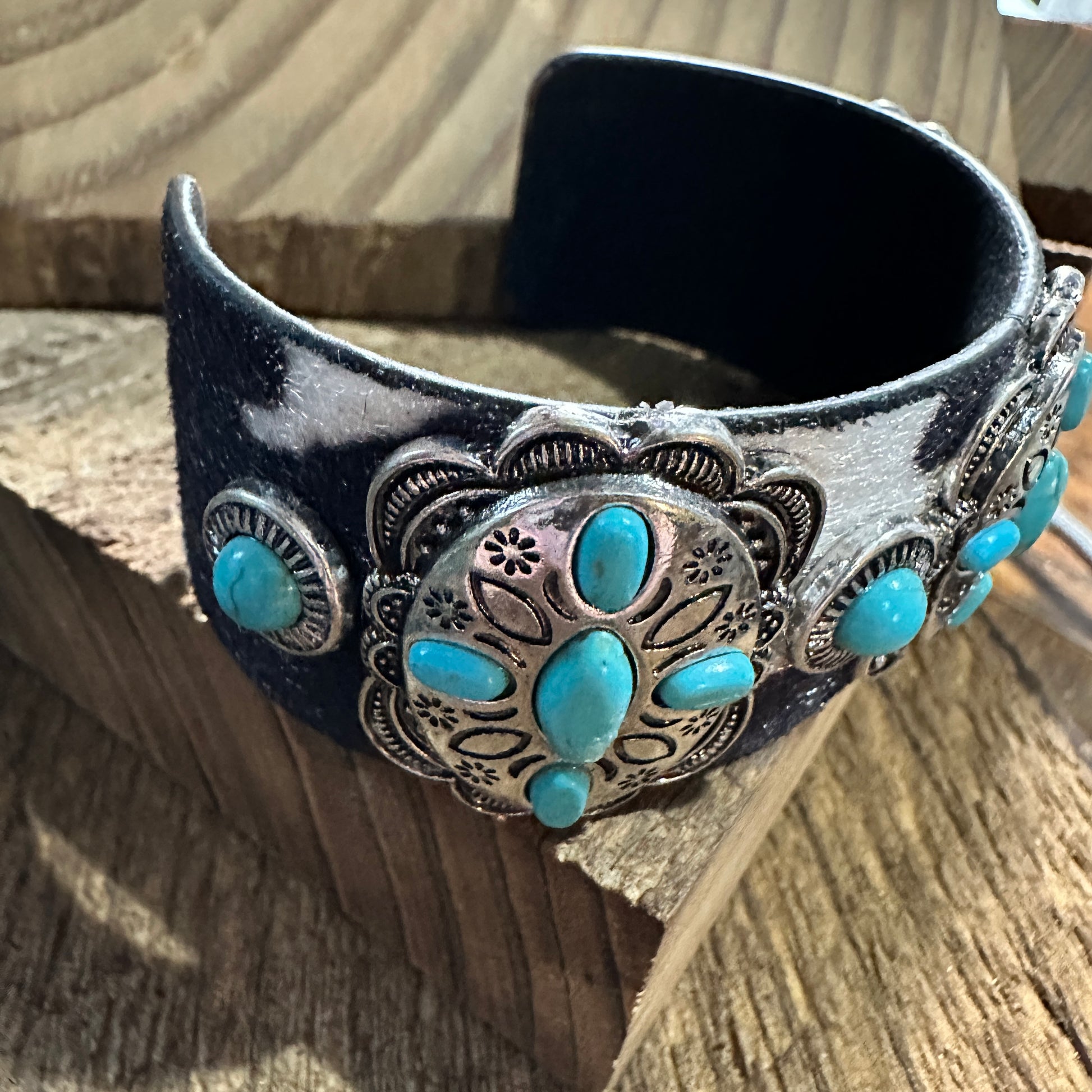 Western Concho Cowhide Hair Cuff Stylish Accessory for Unique Fashion Silver Elegant