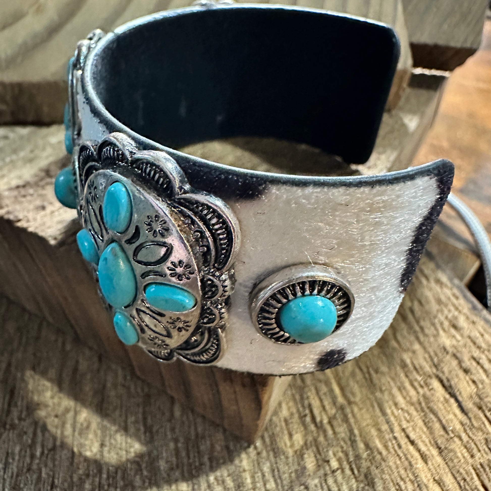 Western Concho Cowhide Hair Cuff Stylish Accessory for Unique Fashion Silver Elegant