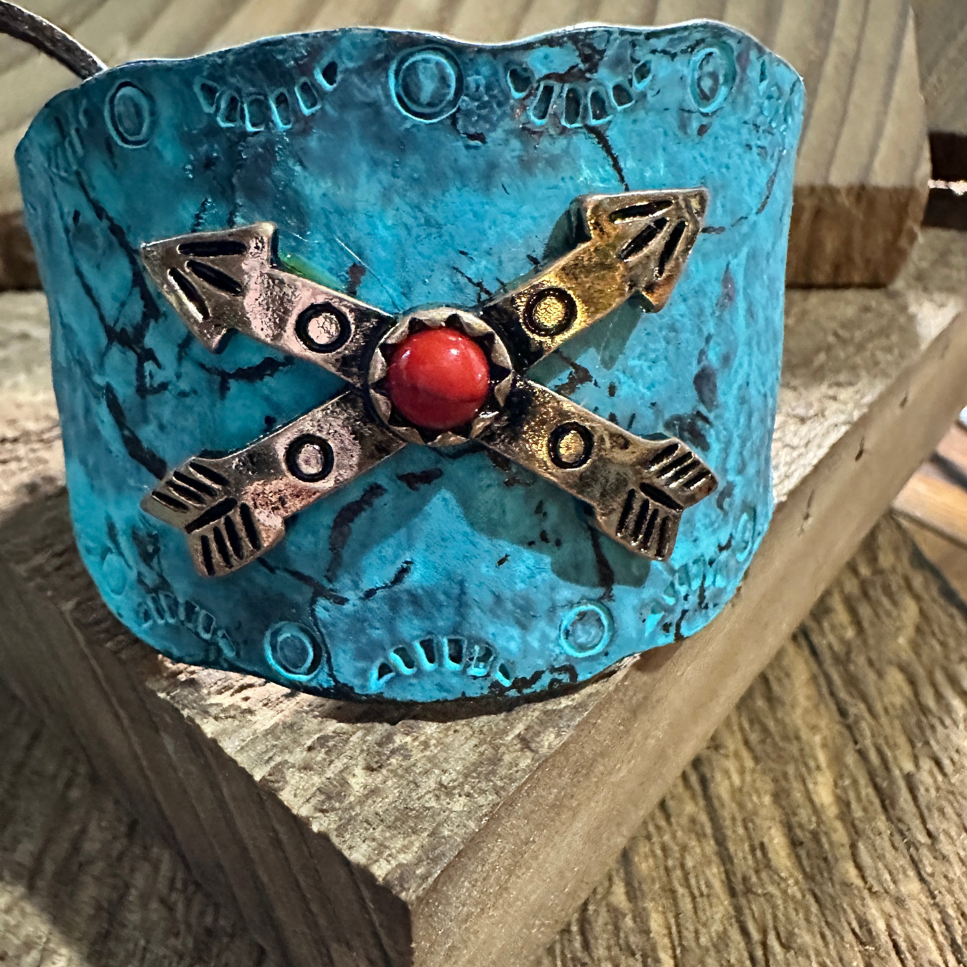 Native Cross Arrow Red Stone Western Bracelet Cuff with Adjustable Leather Straps Silver Elegant