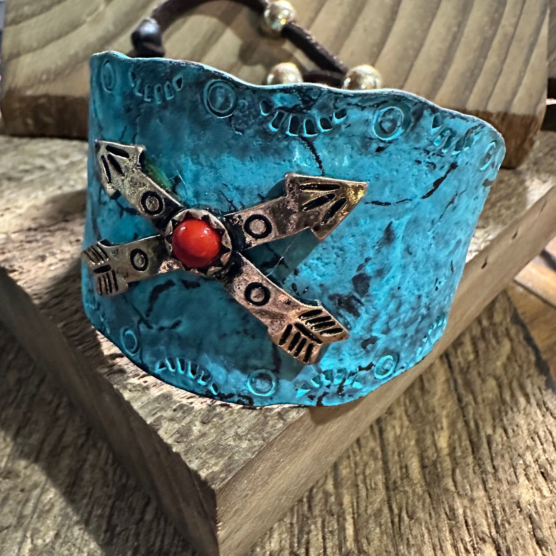 Native Cross Arrow Red Stone Western Bracelet Cuff with Adjustable Leather Straps Silver Elegant