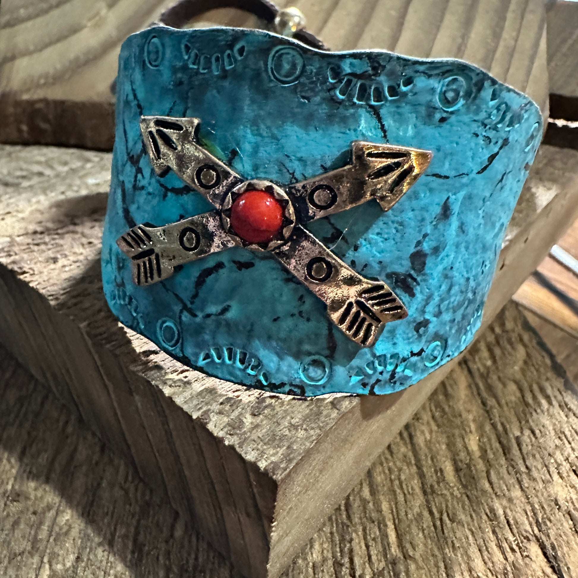 Native Cross Arrow Red Stone Western Bracelet Cuff with Adjustable Leather Straps Silver Elegant