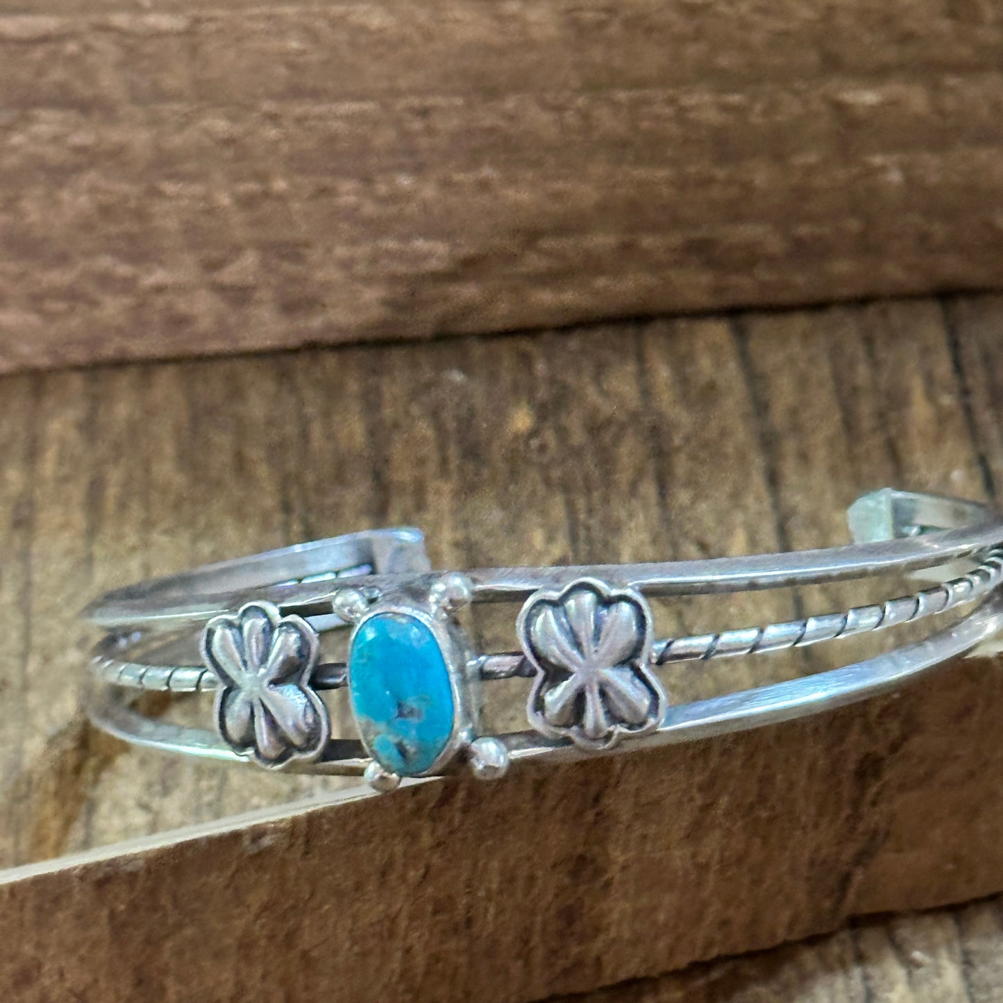 Navajo Style Sterling Cuff & Kingman Turquoise Floral Cuff Bracelet, Gift Box Silver Elegant