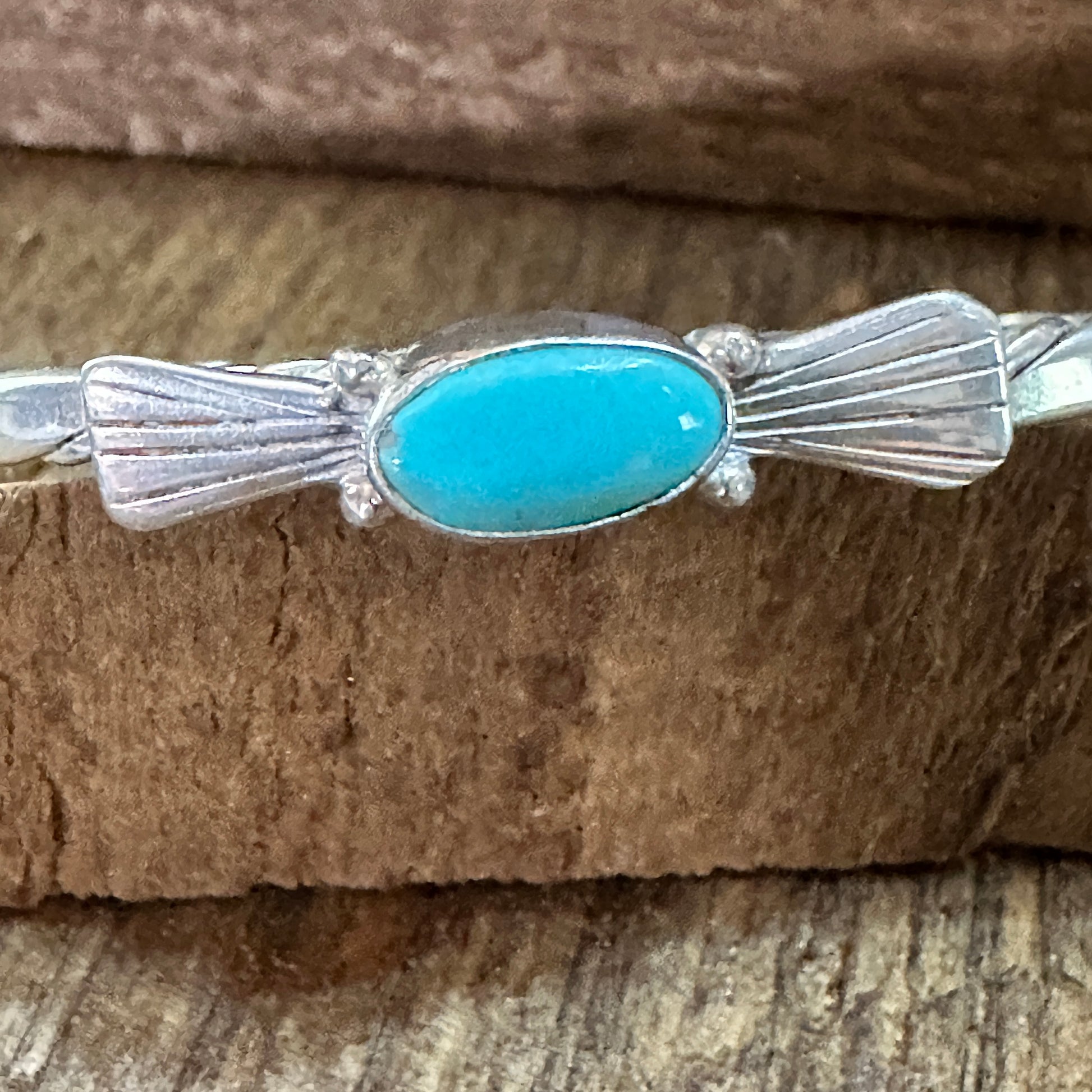 Handmade Navajo Style Sterling Silver & Kingman Turquoise Cuff Bracelet Silver Elegant