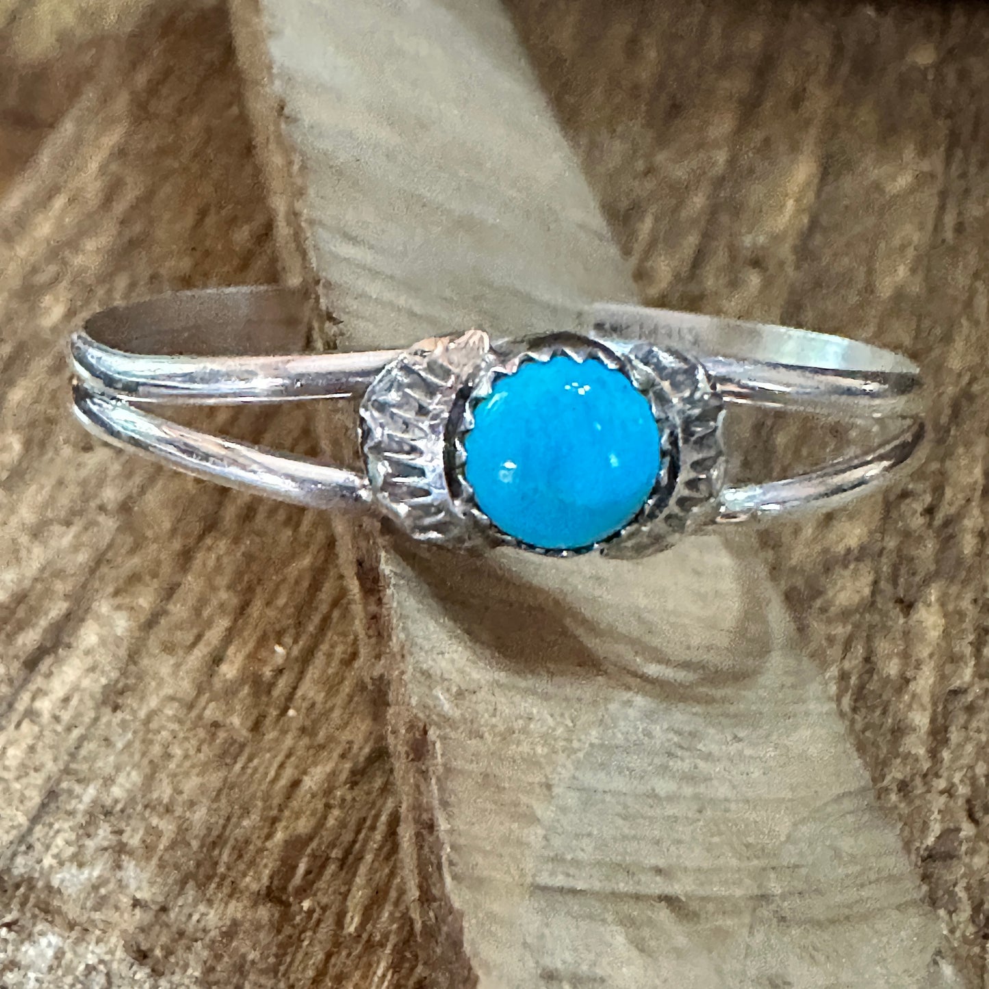 Handmade Navajo Style Sterling Silver & Turquoise Baby Cluster Cuff Bracelet Silver Elegant