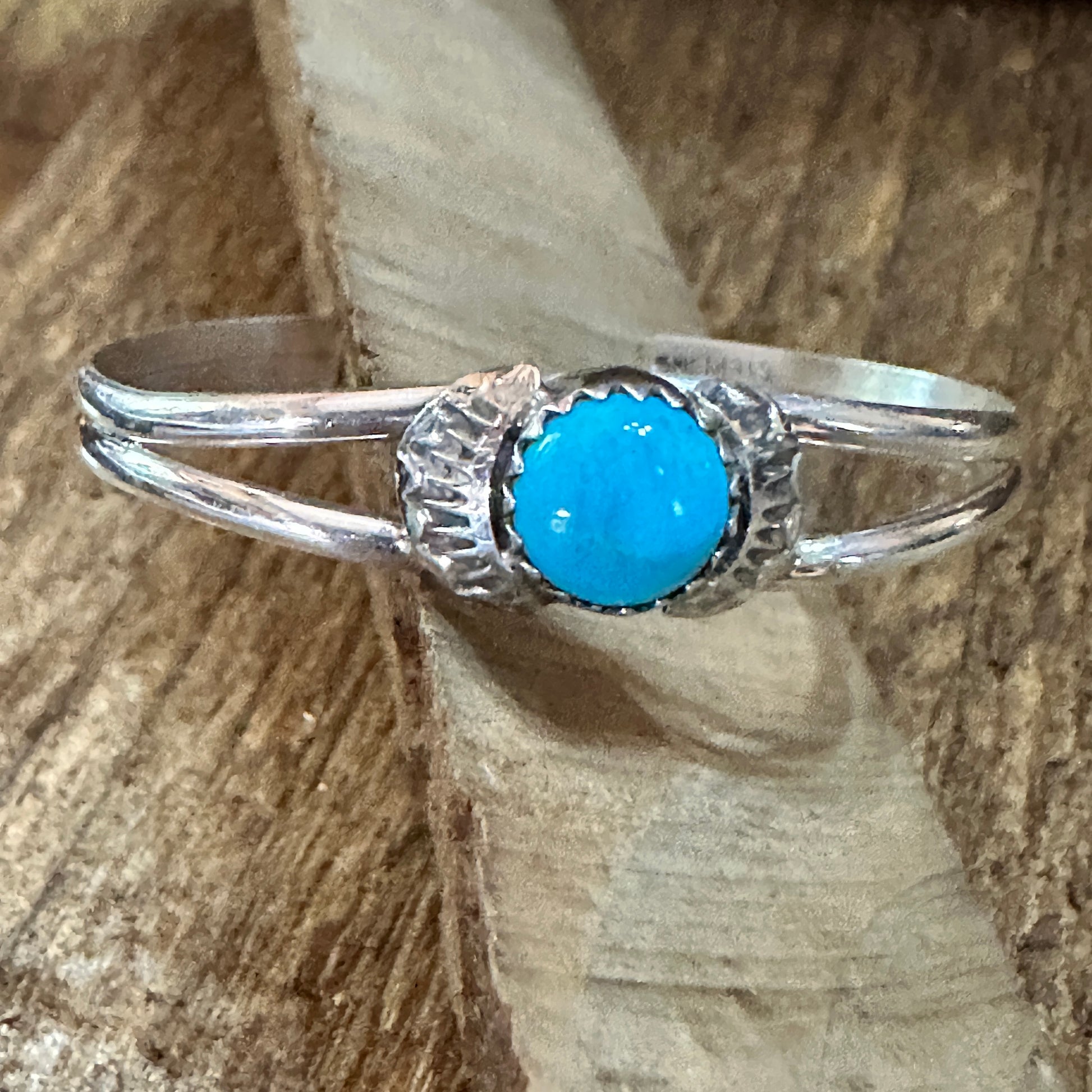Handmade Navajo Style Sterling Silver & Turquoise Baby Cluster Cuff Bracelet Silver Elegant