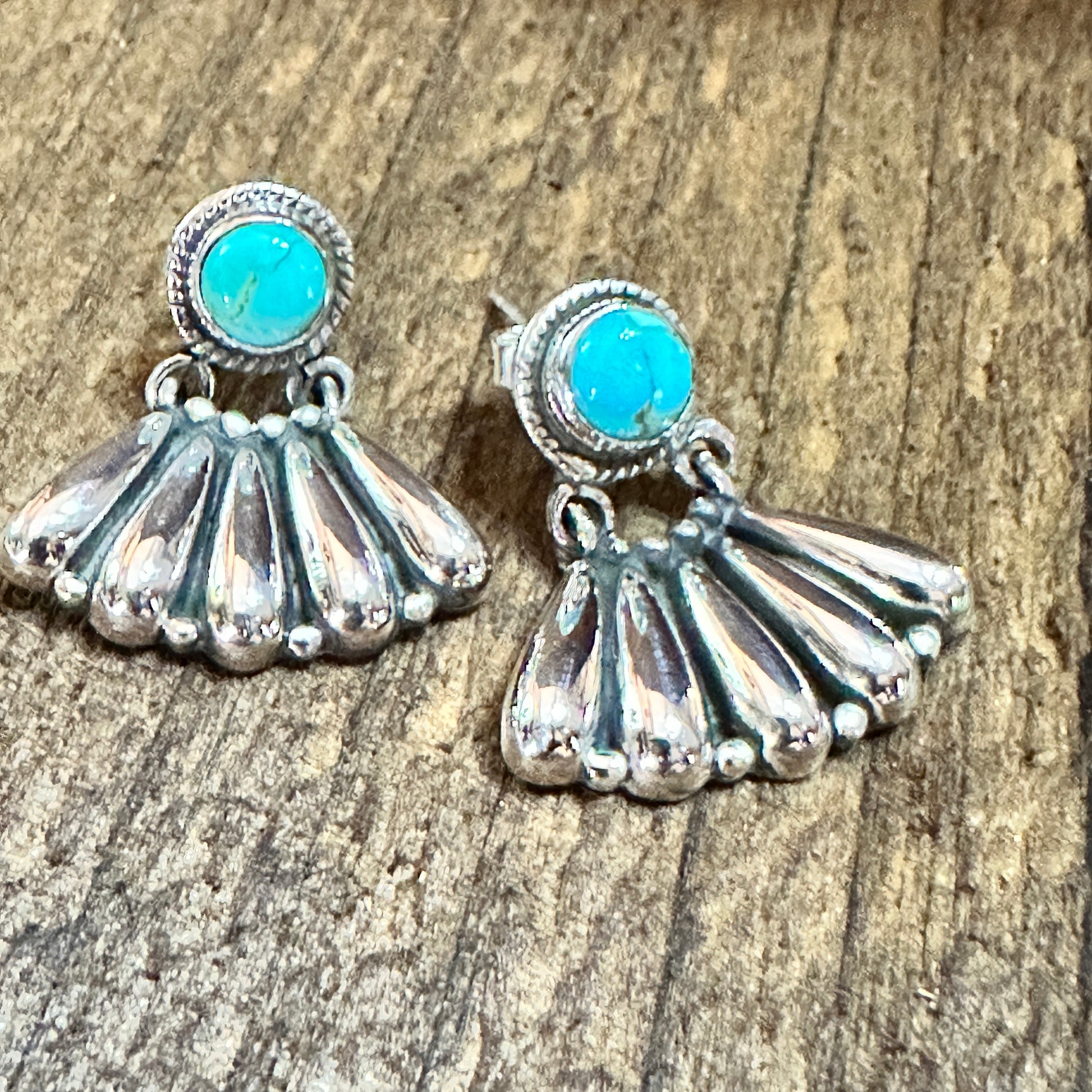 Handmade Kingman Turquoise Stud Earrings 925 Sterling Silver Signed Silver Elegant