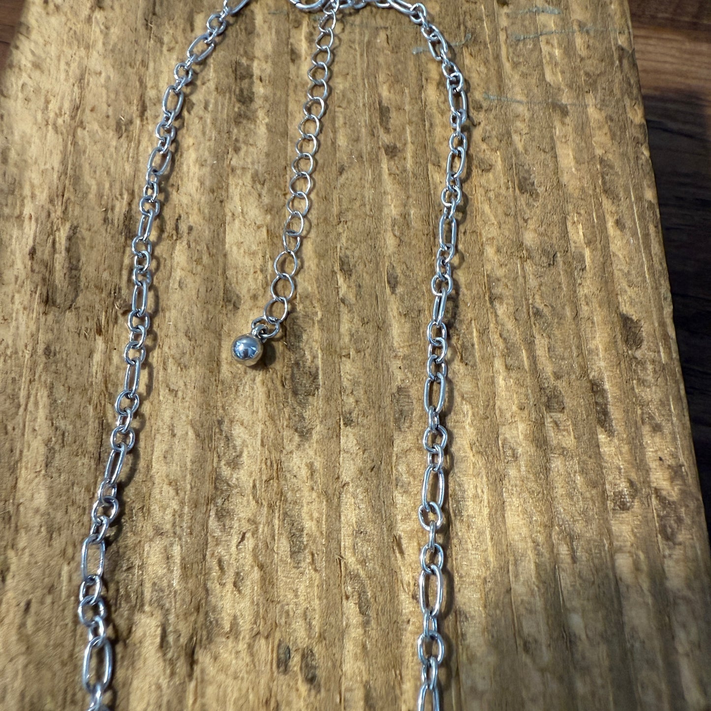 Western Steerhead White Buffalo Dahlia Chain Necklace Silver Elegant