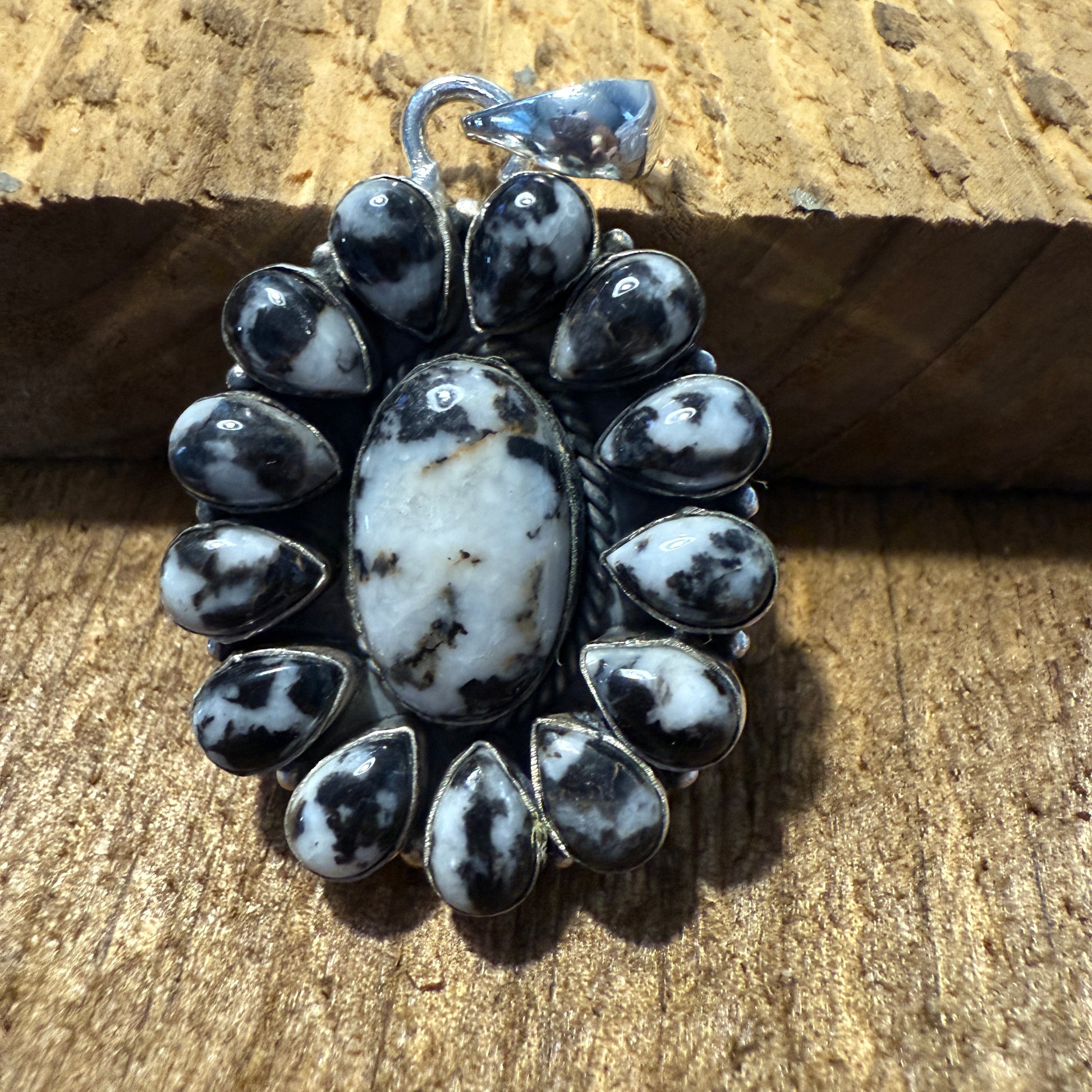 White Buffalo Dahlia Turquoise Gemstone Navajo Pendant Silver Elegant