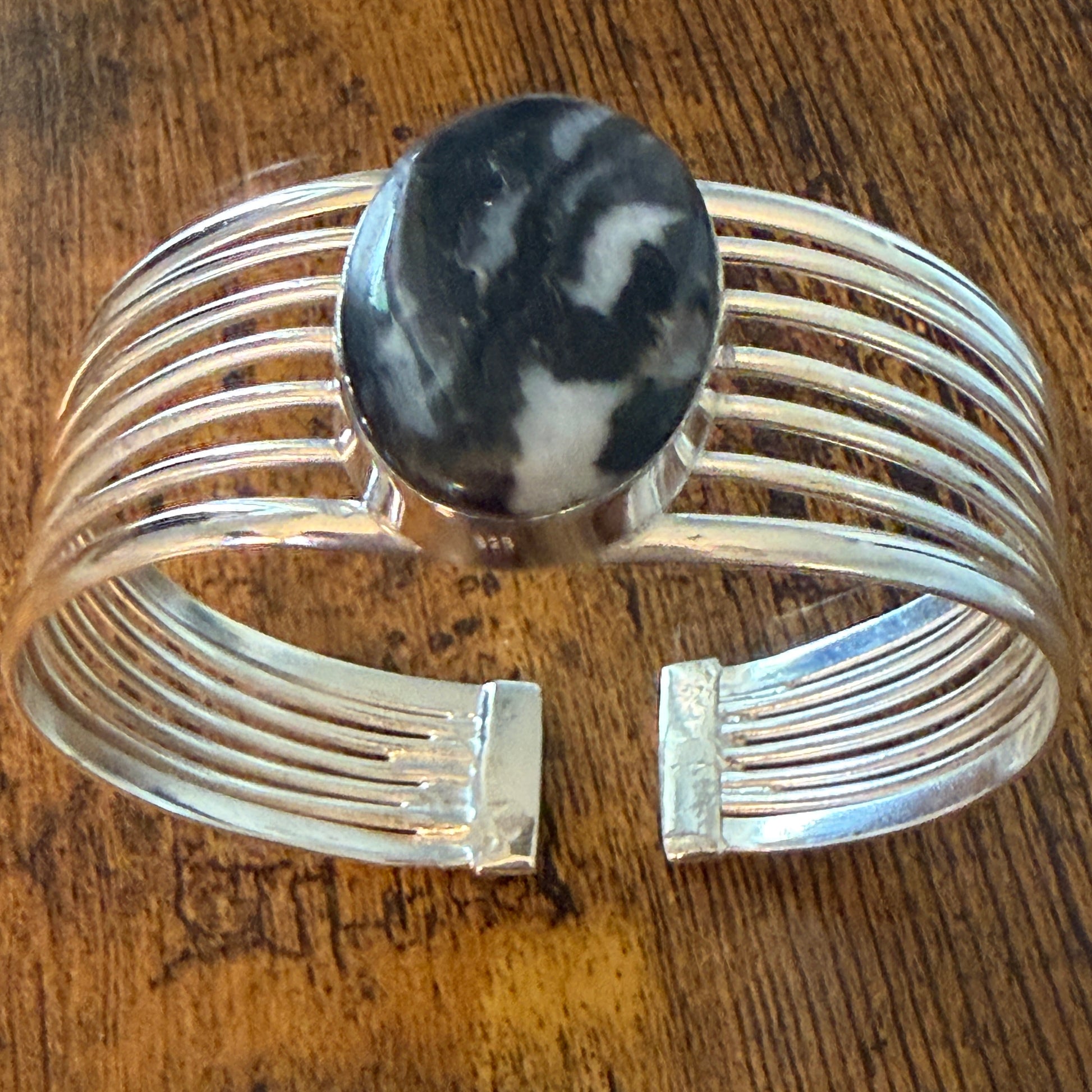 Navajo Style White Buffalo Dahlia Turquoise Sterling Silver Wide Cuff Bangle Bracelet Silver Elegant