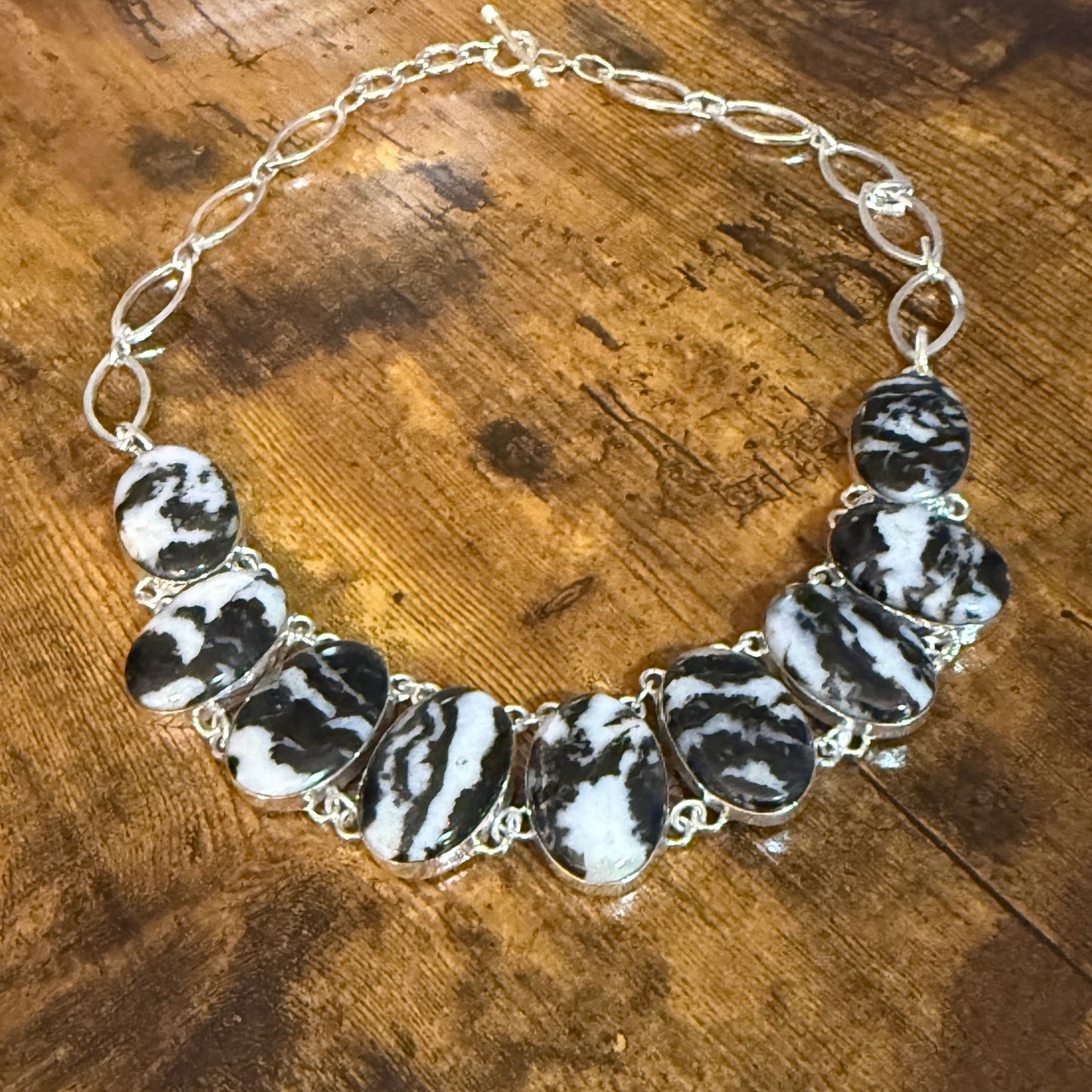 White Buffalo Dalhia Turquoise Stone Necklace With 925 Sterling Silver Link Silver Elegant