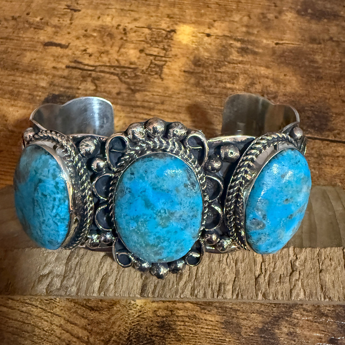 Native Inspired Kingman Turquoise Cuff Bracelet Nickel Silver Signed Cleveland Silver Elegant
