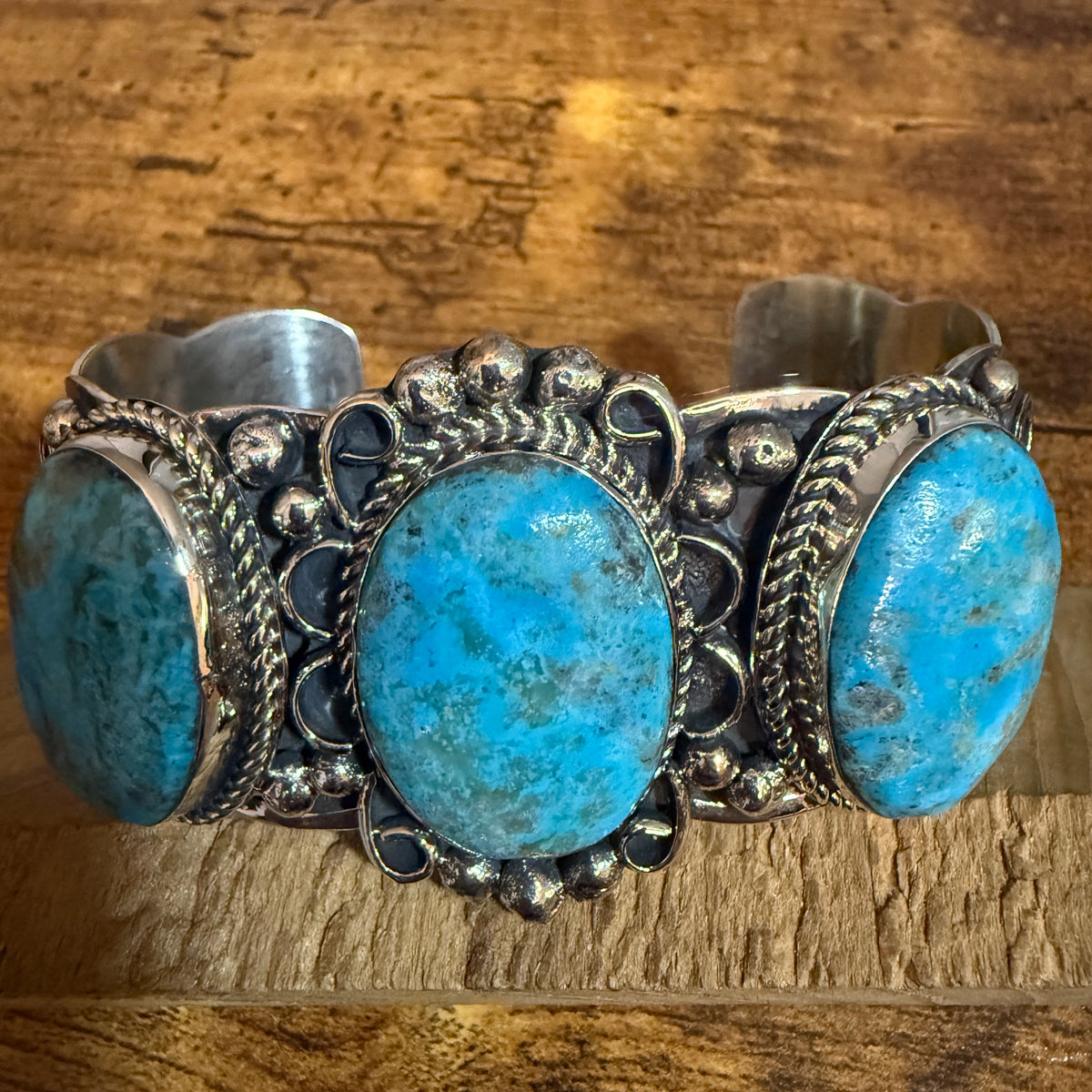 Native Inspired Kingman Turquoise Cuff Bracelet Nickel Silver Signed Cleveland Silver Elegant