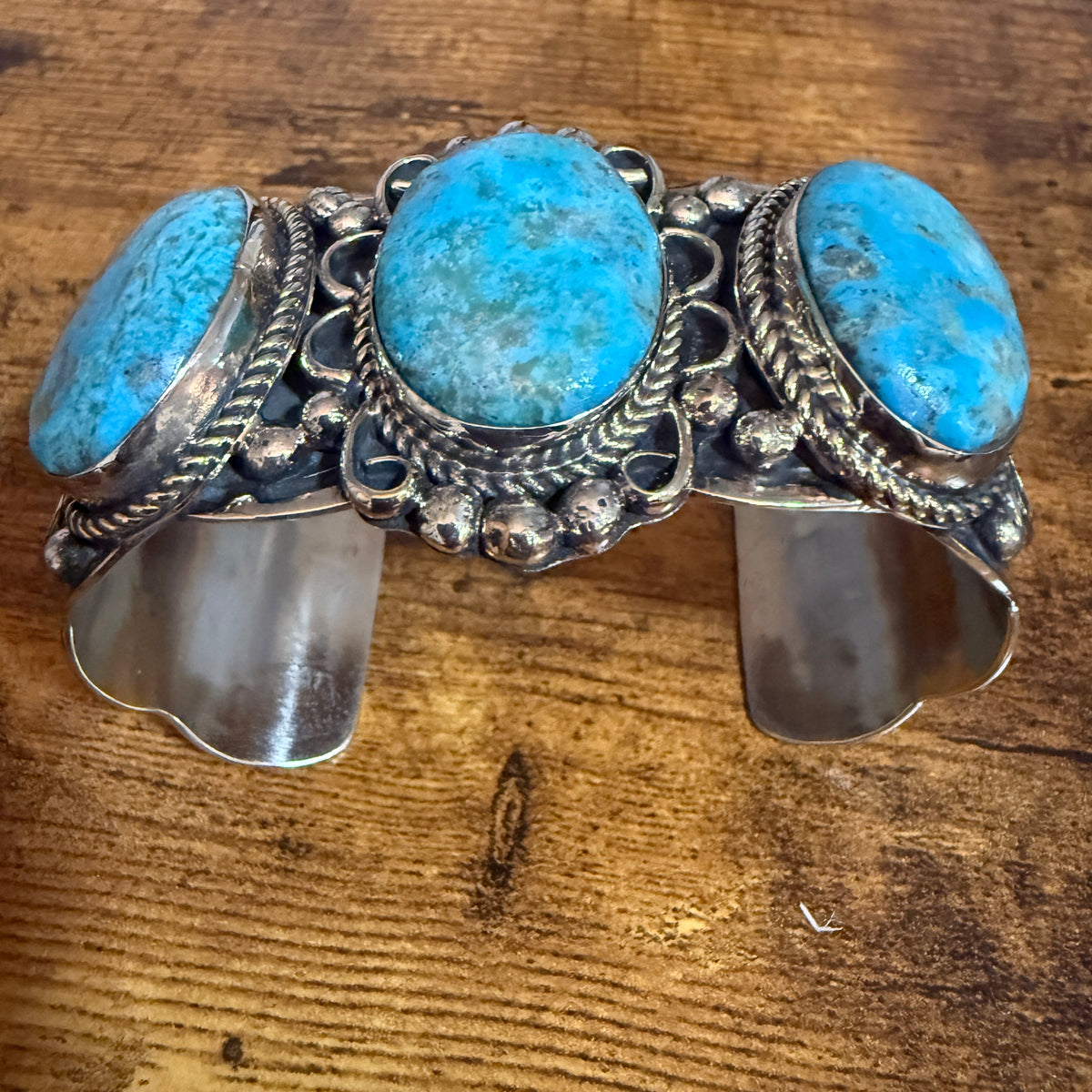 Native Inspired Kingman Turquoise Cuff Bracelet Nickel Silver Signed Cleveland Silver Elegant