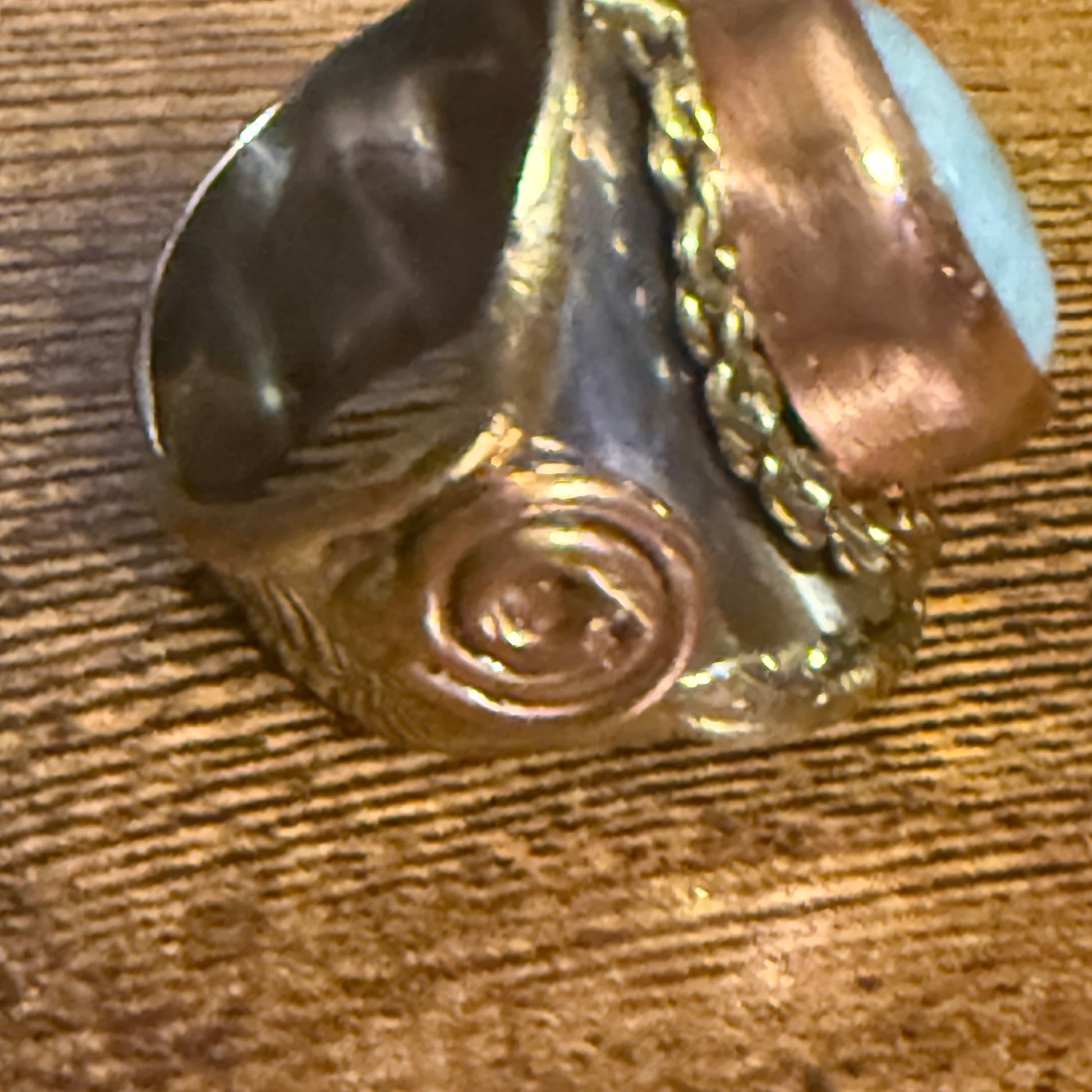 Handcrafted Green Apatite Natural Gemstone Adjustable Ring Mixed Metals Silver Elegant
