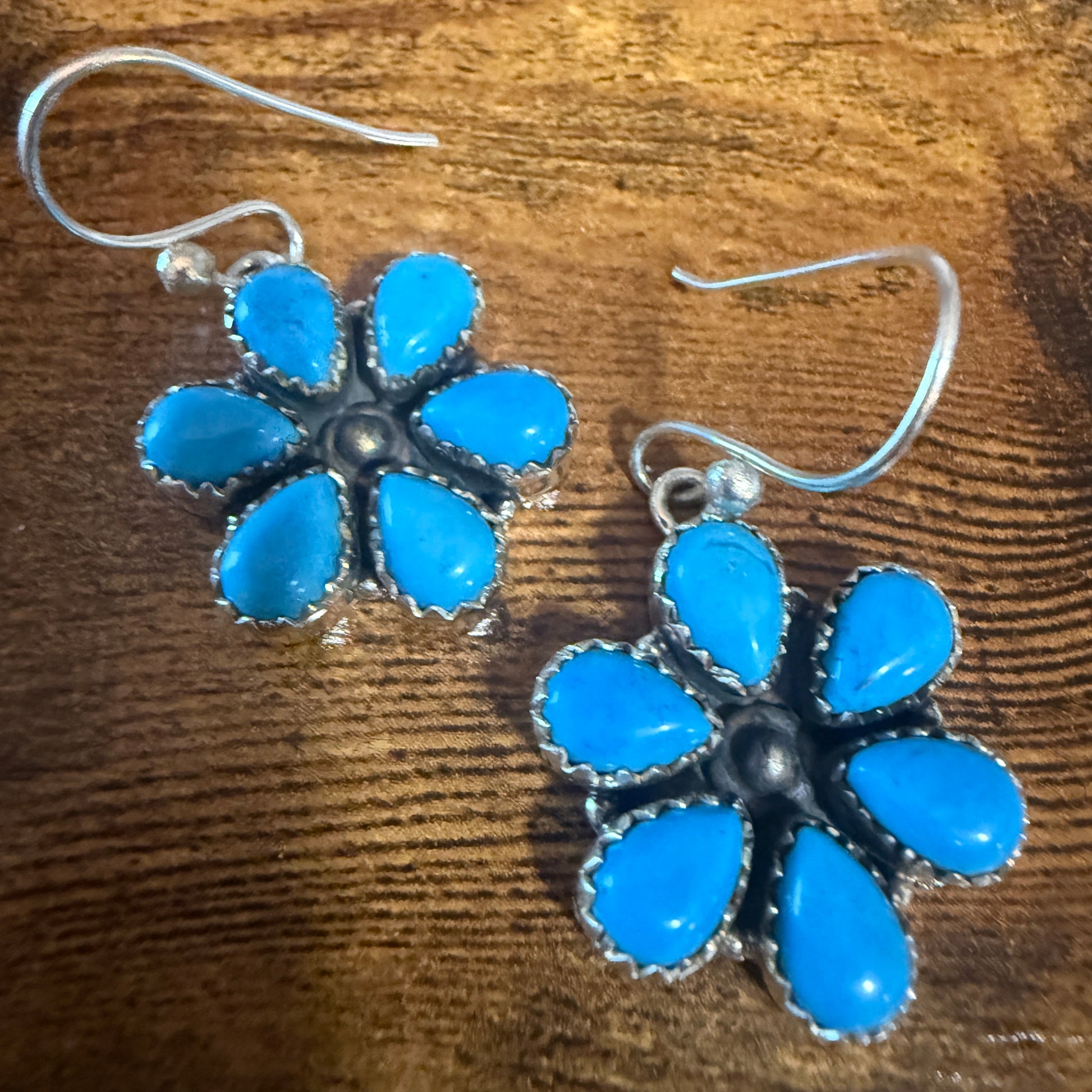 Sleeping Beauty Turquoise Dahlia Cluster Wire Earrings In 925 Sterling Silver Silver Elegant