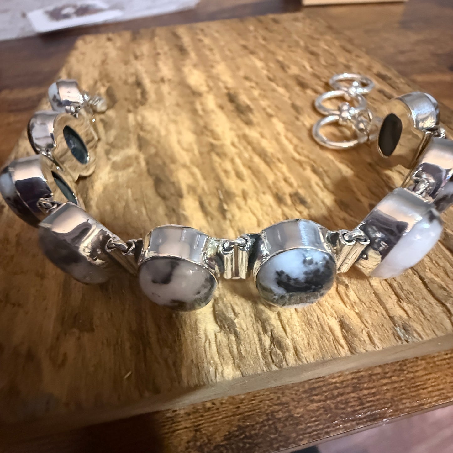 White Buffalo Turquoise Dalhia Bezel 925 Sterling Silver Chain Link Bracelet Silver Elegant