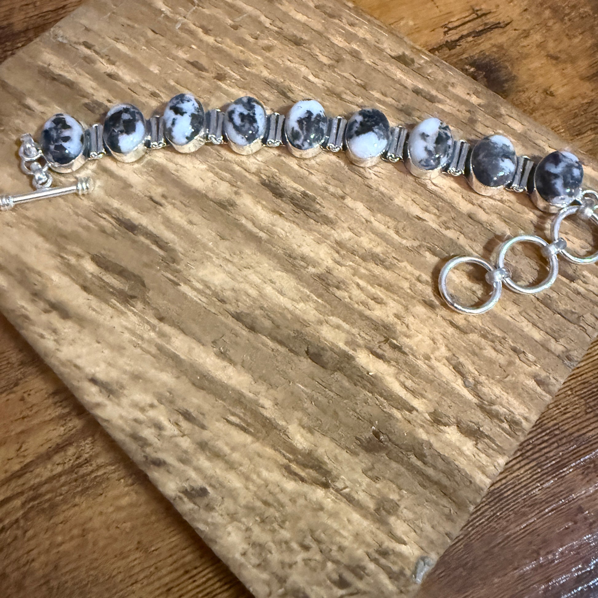 White Buffalo Turquoise Dalhia Bezel 925 Sterling Silver Chain Link Bracelet Silver Elegant