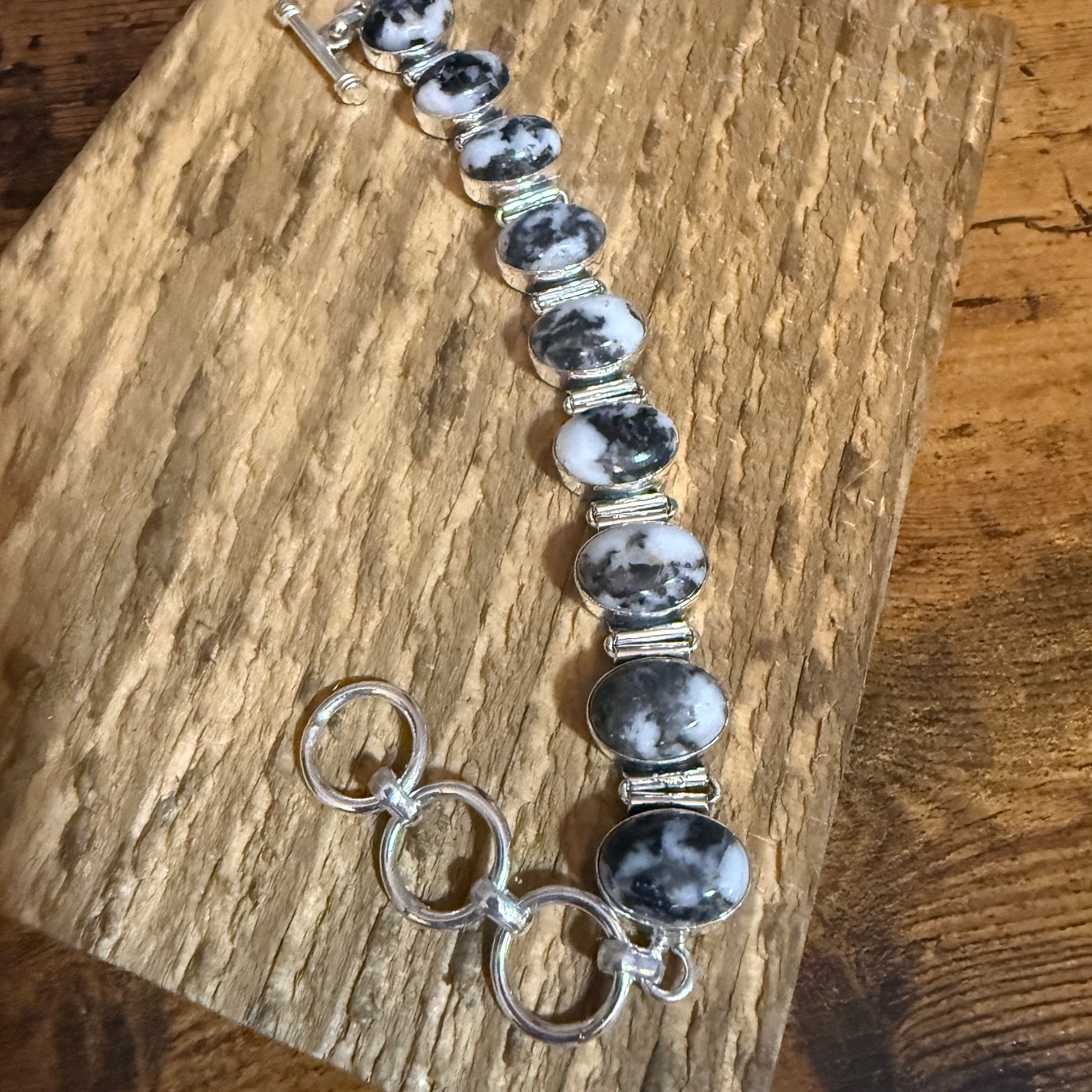 White Buffalo Turquoise Dalhia Bezel 925 Sterling Silver Chain Link Bracelet Silver Elegant