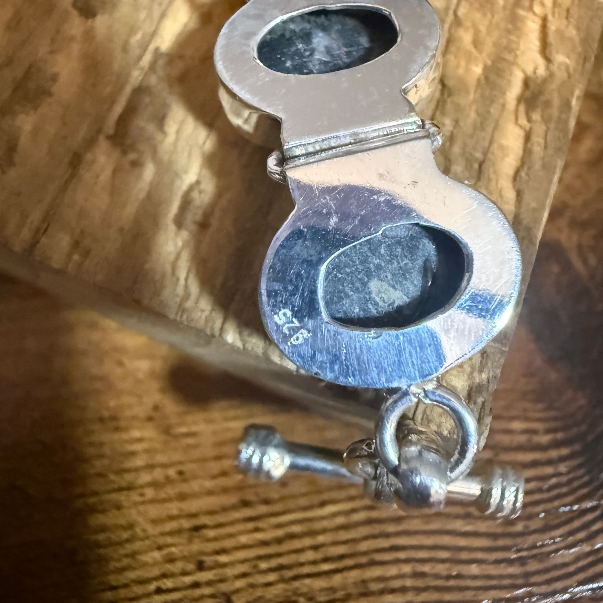 White Buffalo Turquoise Dalhia Bezel 925 Sterling Silver Chain Link Bracelet Silver Elegant