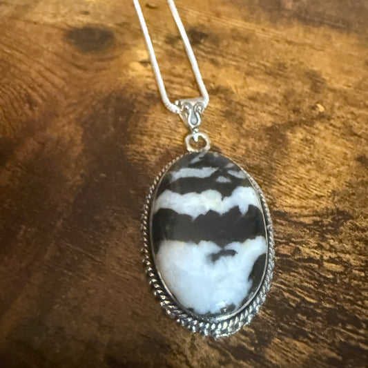 White Buffalo Turquoise Dahlia Pendant Sterling Silver 18 Inch Chain Silver Elegant