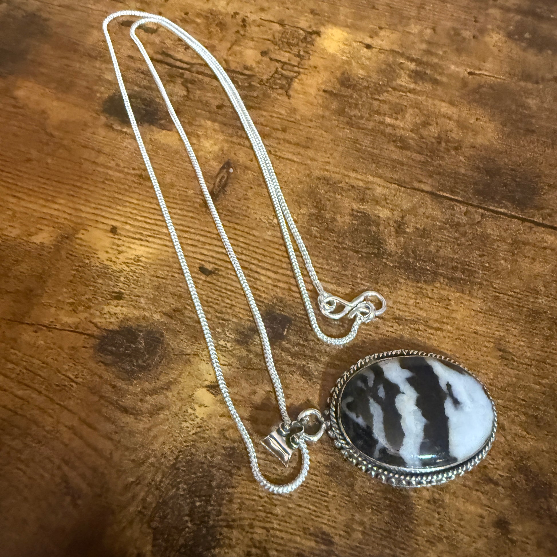 White Buffalo Turquoise Dahlia Pendant Sterling Silver 18 Inch Chain Silver Elegant