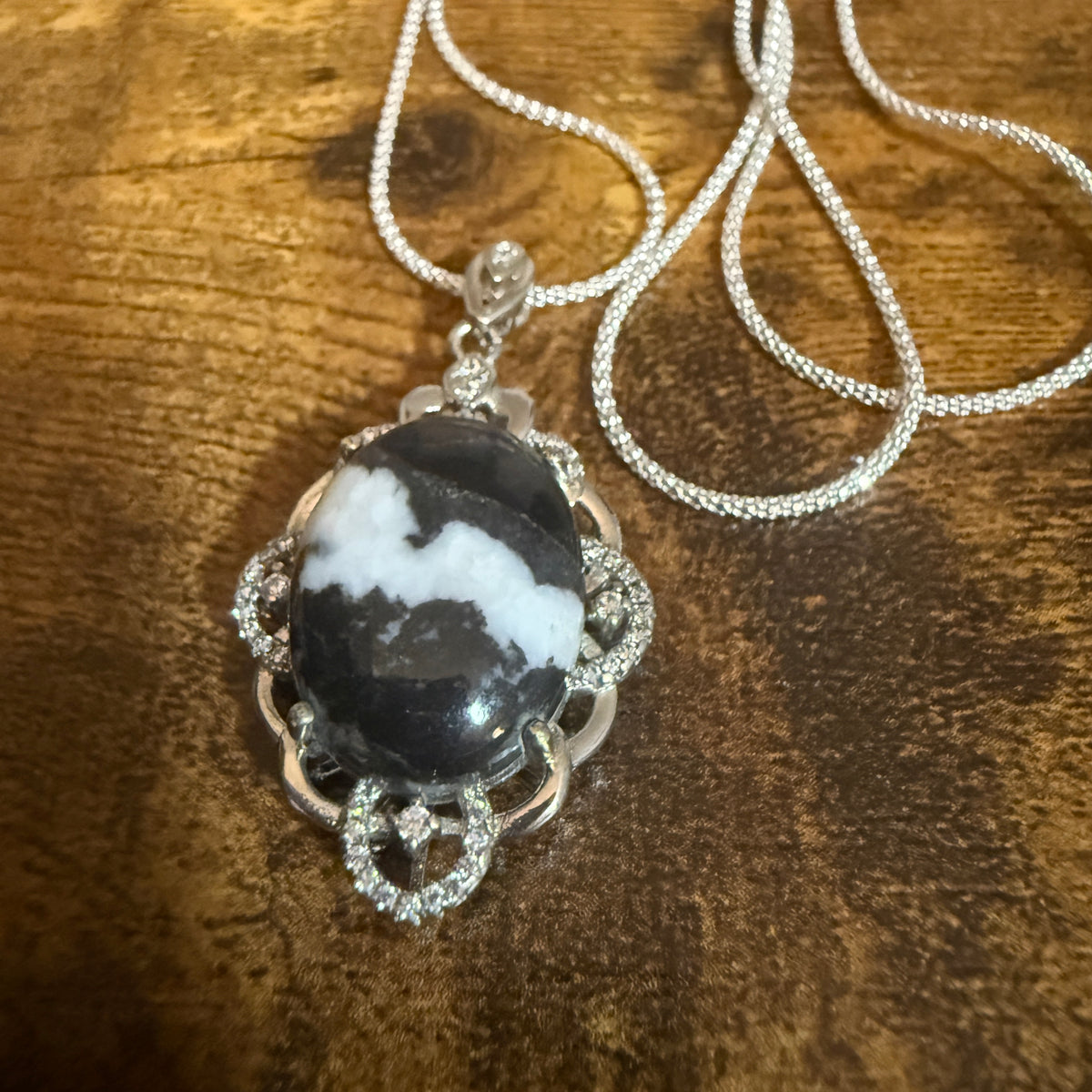 White Buffalo Turquoise Dahlia Pendant Necklace Sterling Silver 18 Inch Chain Silver Elegant