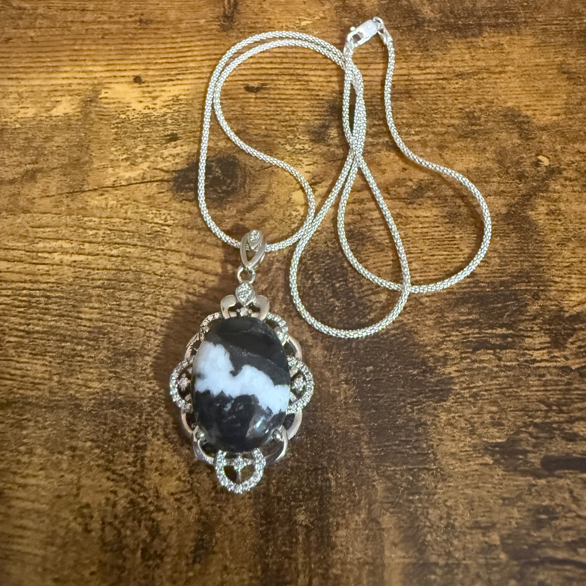 White Buffalo Turquoise Dahlia Pendant Necklace Sterling Silver 18 Inch Chain Silver Elegant