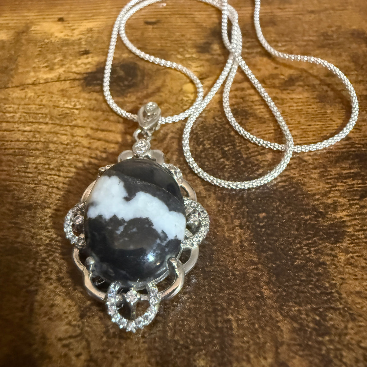 White Buffalo Turquoise Dahlia Pendant Necklace Sterling Silver 18 Inch Chain Silver Elegant
