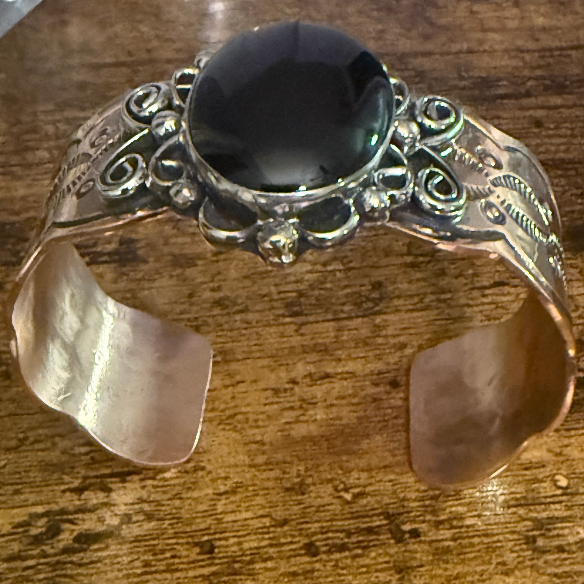 Navajo Inspired Copper And Black Onyx Wide Cuff Bracelet Signed By Cleveland Silver Elegant