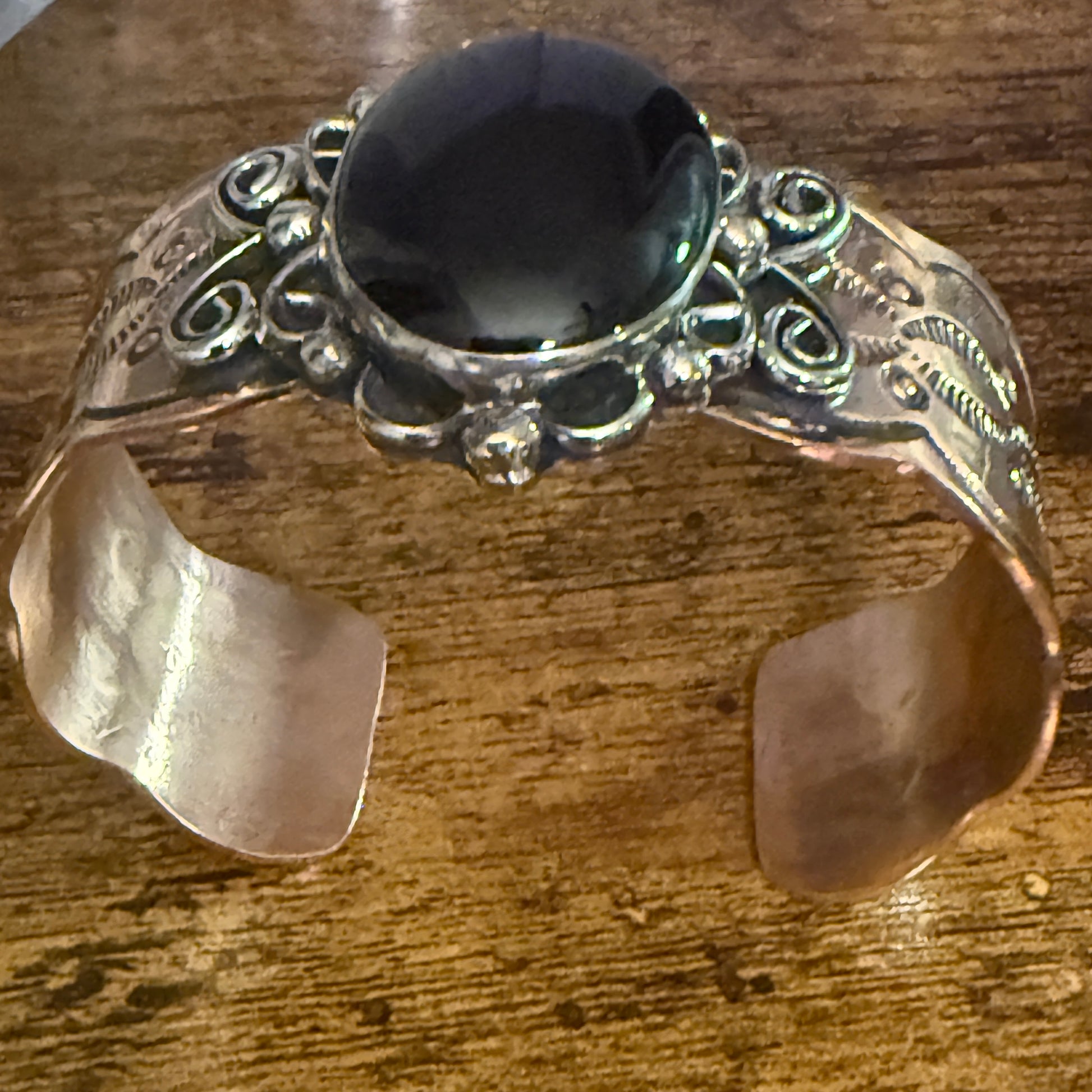 Navajo Inspired Copper And Black Onyx Wide Cuff Bracelet Signed By Cleveland Silver Elegant