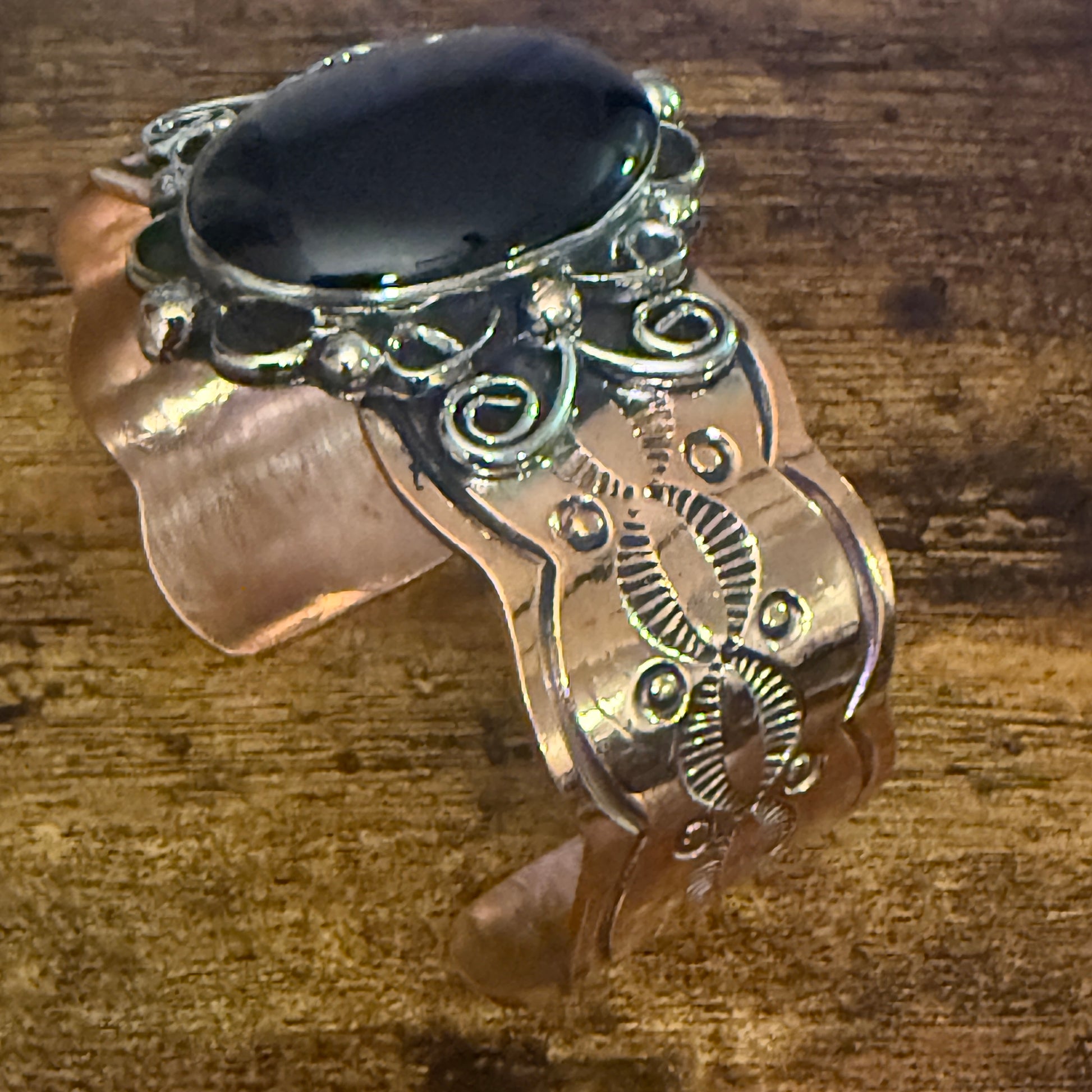 Navajo Inspired Copper And Black Onyx Wide Cuff Bracelet Signed By Cleveland Silver Elegant