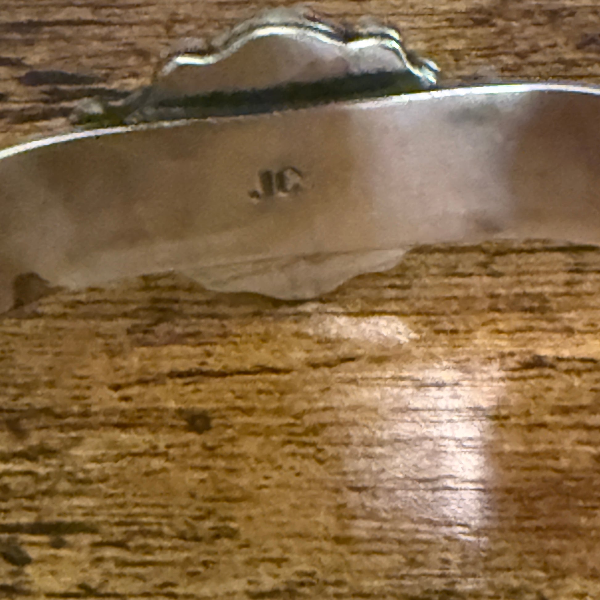 Navajo Inspired Green Gaspéite Cuff Bracelet Signed By Cleveland Nickel Silver Silver Elegant