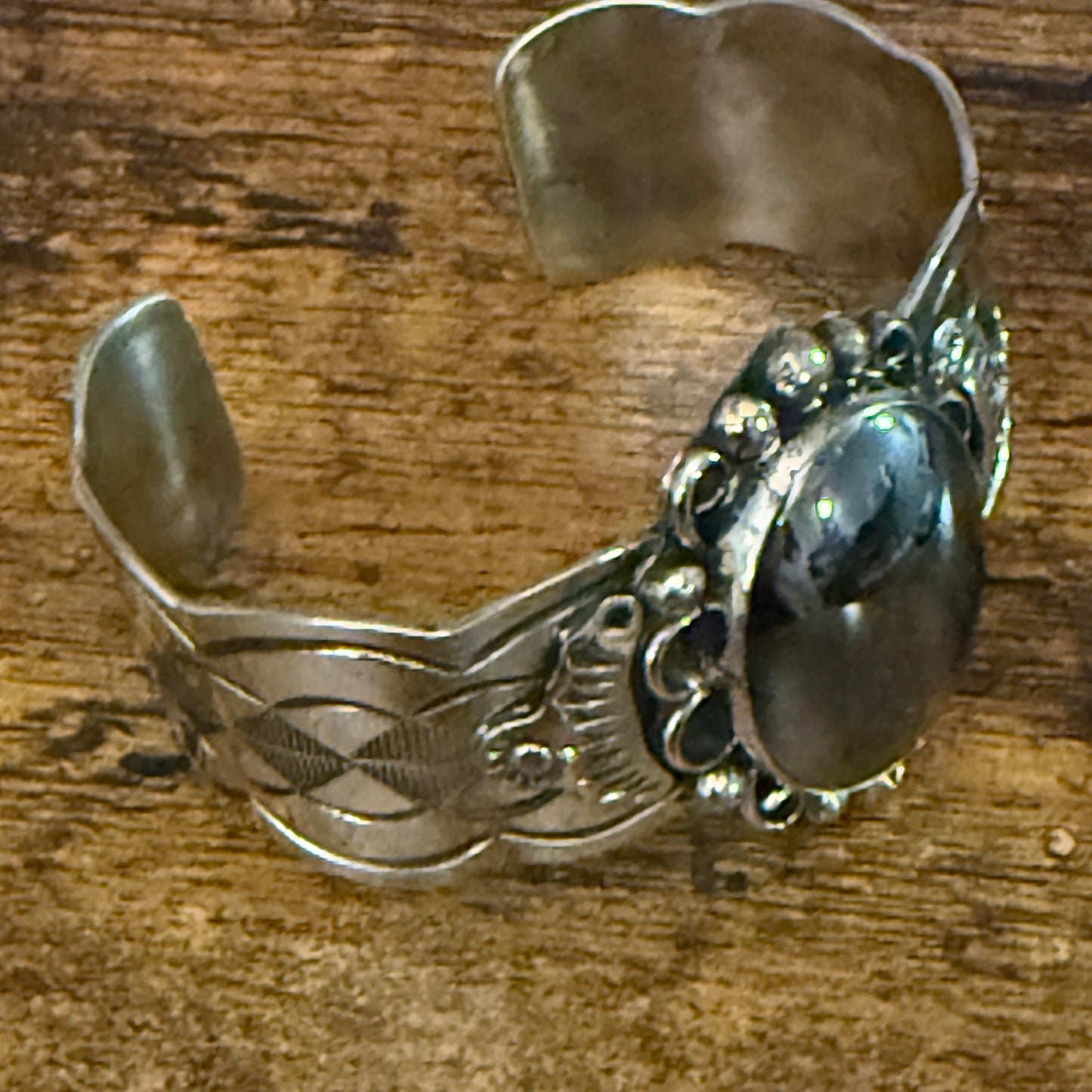 Navajo Inspired Hematite Wide Cuff Bracelet Signed Cleveland Nickel Silver Silver Elegant