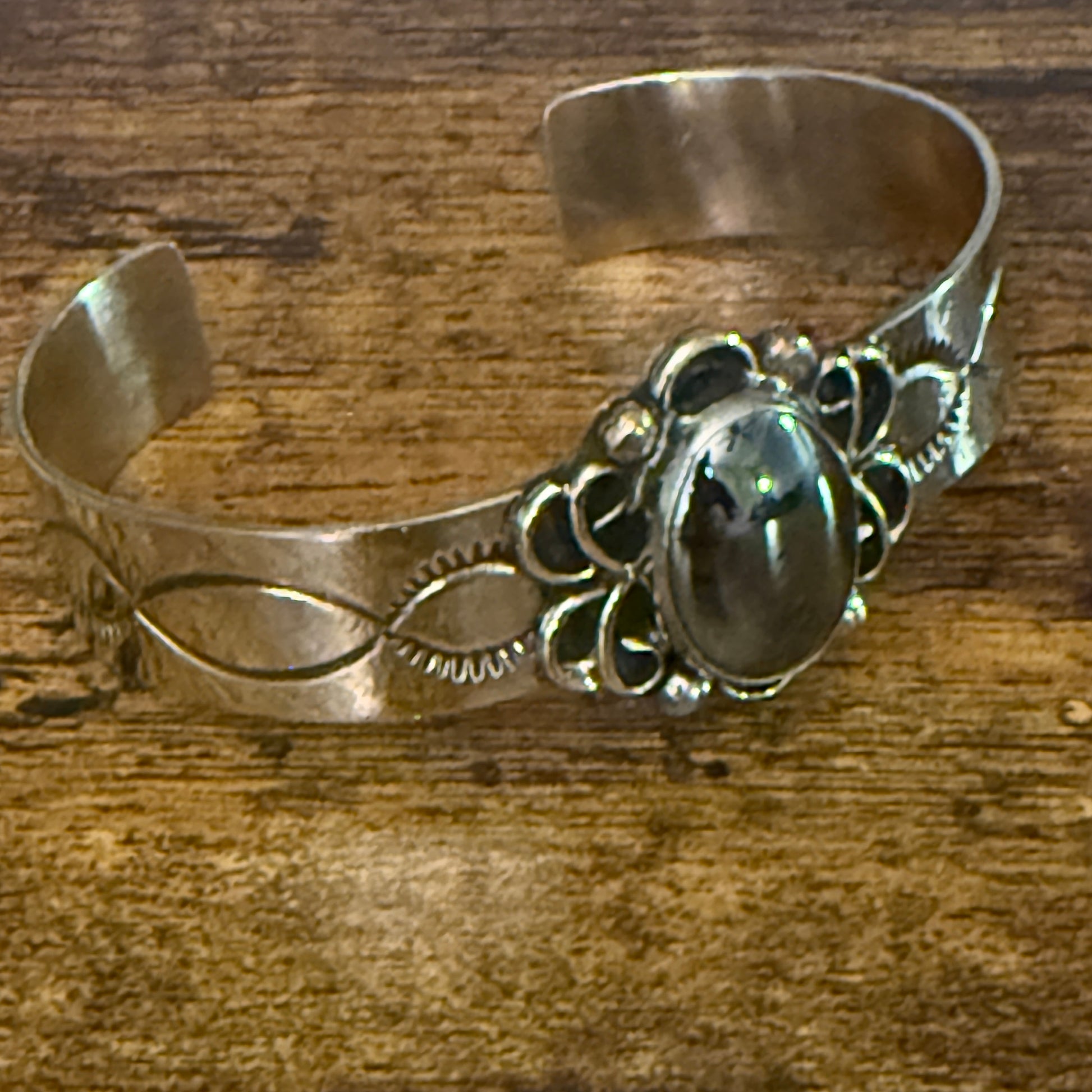 Navajo Inspired Black Onyx Cuff Bracelet Signed by Cleveland Nickel Silver Silver Elegant