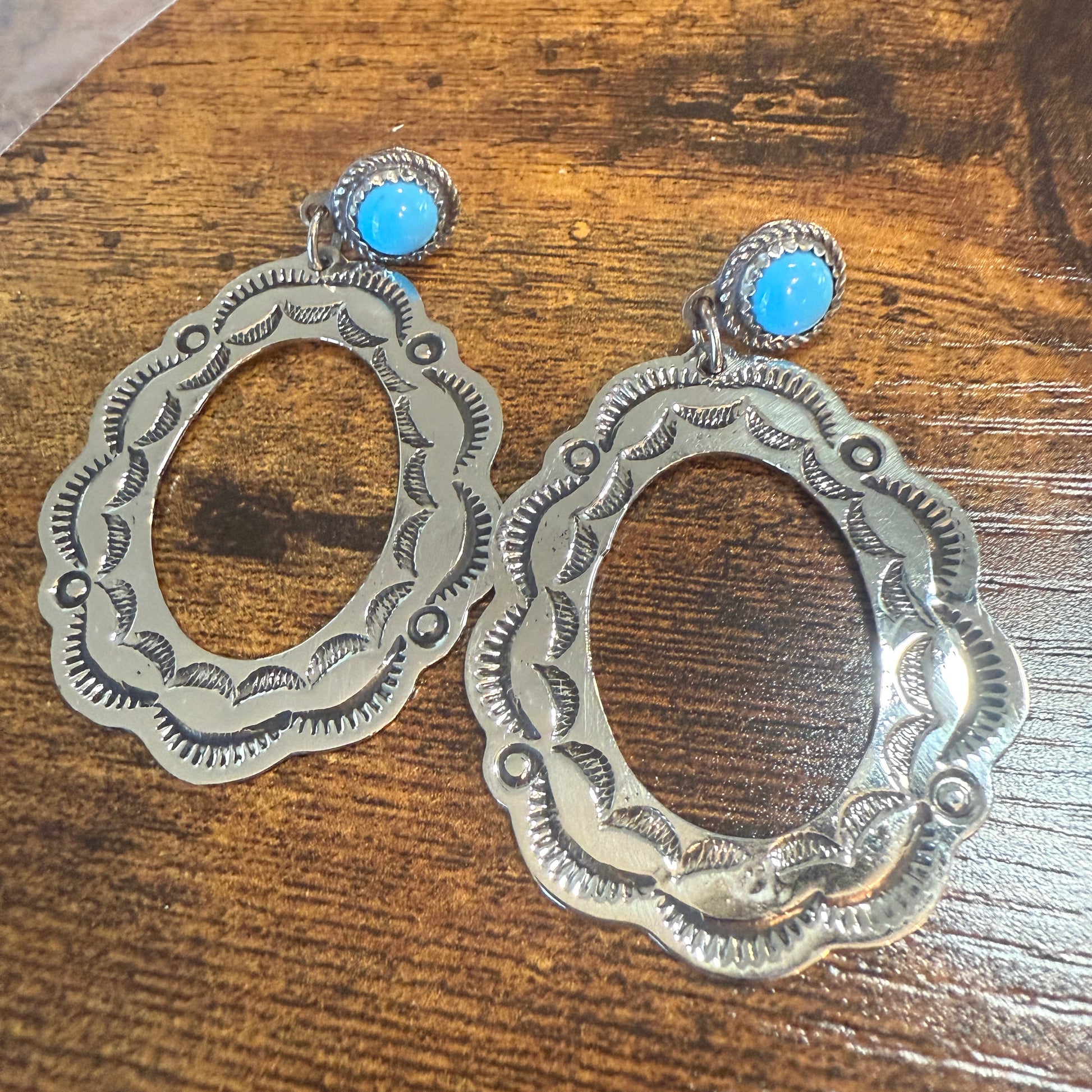 Navajo Style Turquoise Dangle Earring Signed By Cleveland Nickel Silver Silver Elegant