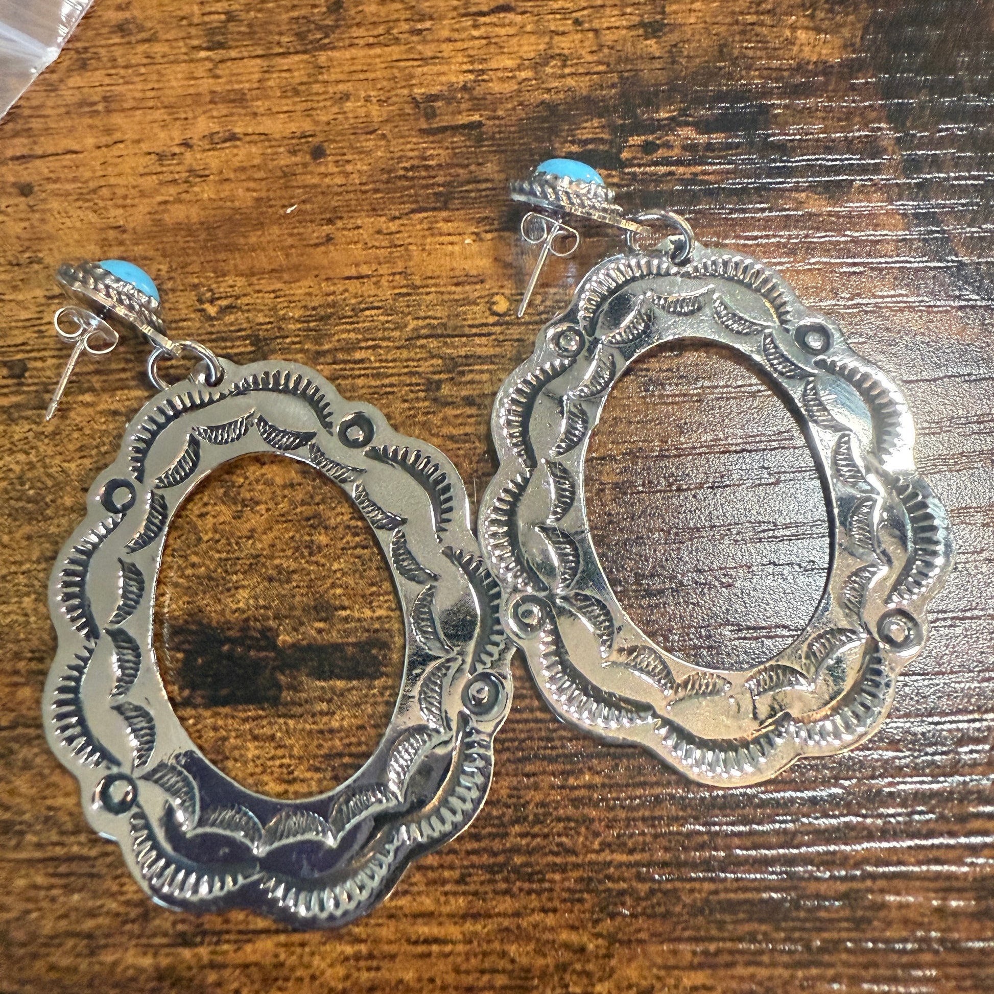 Navajo Style Turquoise Dangle Earring Signed By Cleveland Nickel Silver Silver Elegant