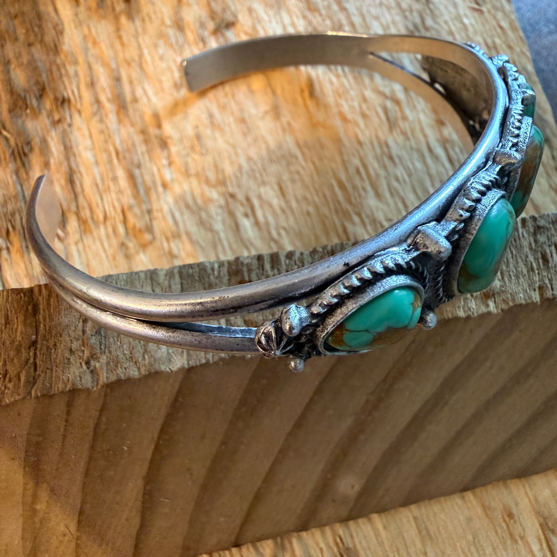 Navajo Style Green Turquoise Stone Silver Metal Bangle Bracelet Silver Elegant