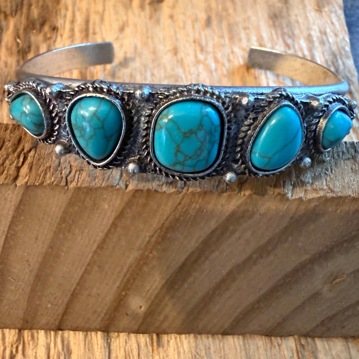 Navajo Style Silver Metal Bangle With Blue Turquoise Stone Silver Elegant