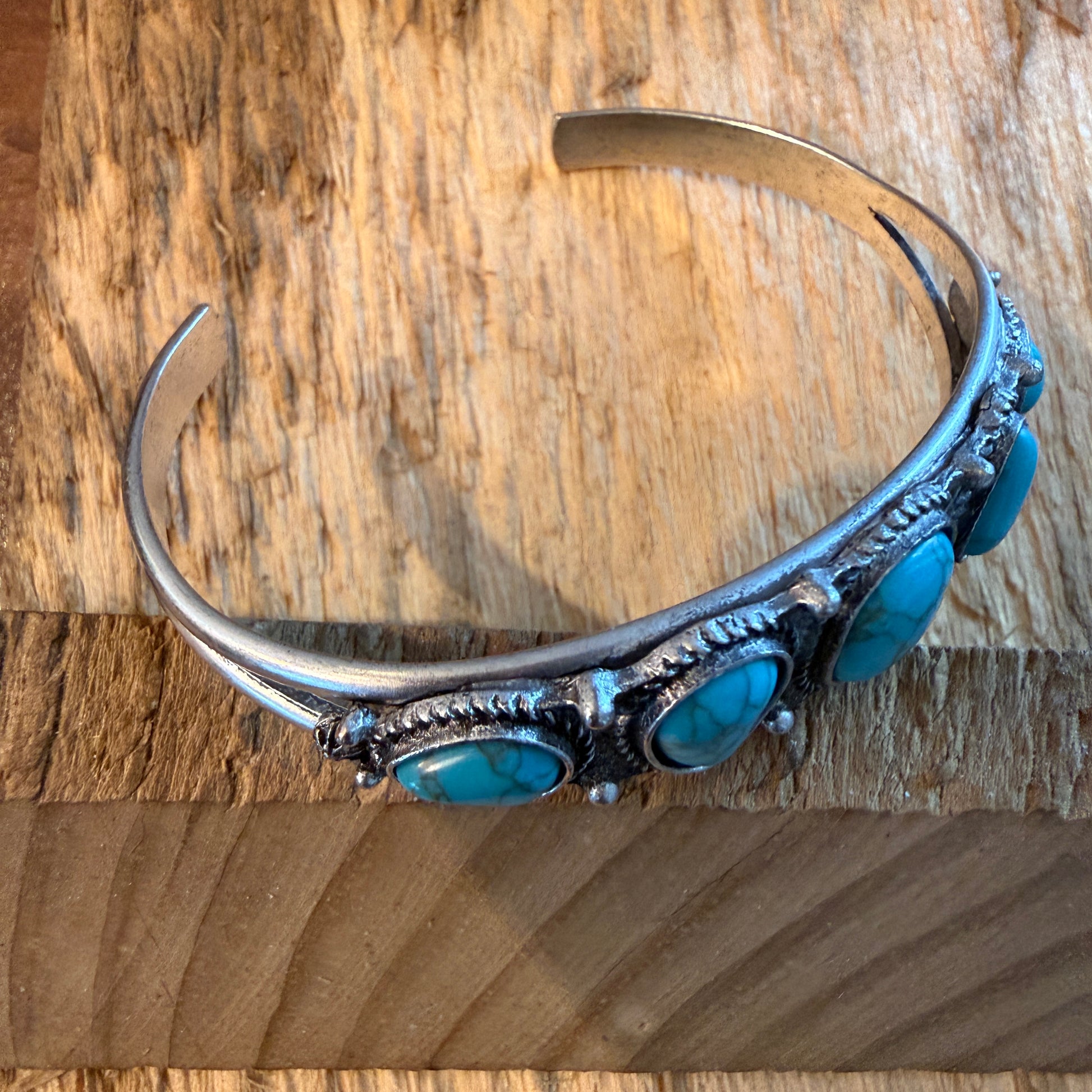 Navajo Style Silver Metal Bangle With Blue Turquoise Stone Silver Elegant