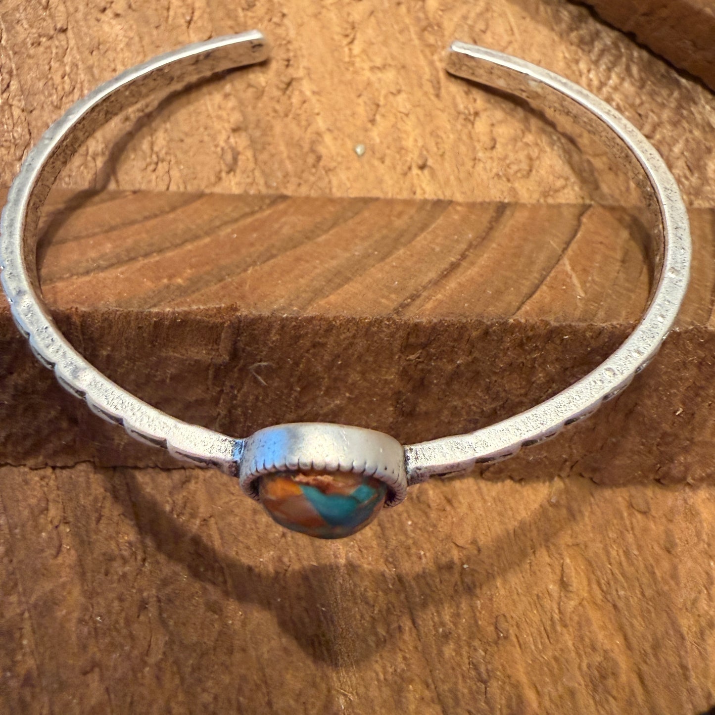 Navajo Style Southwestern Turquoise Stone Mixed Metals Bangle Bracelet Silver Elegant
