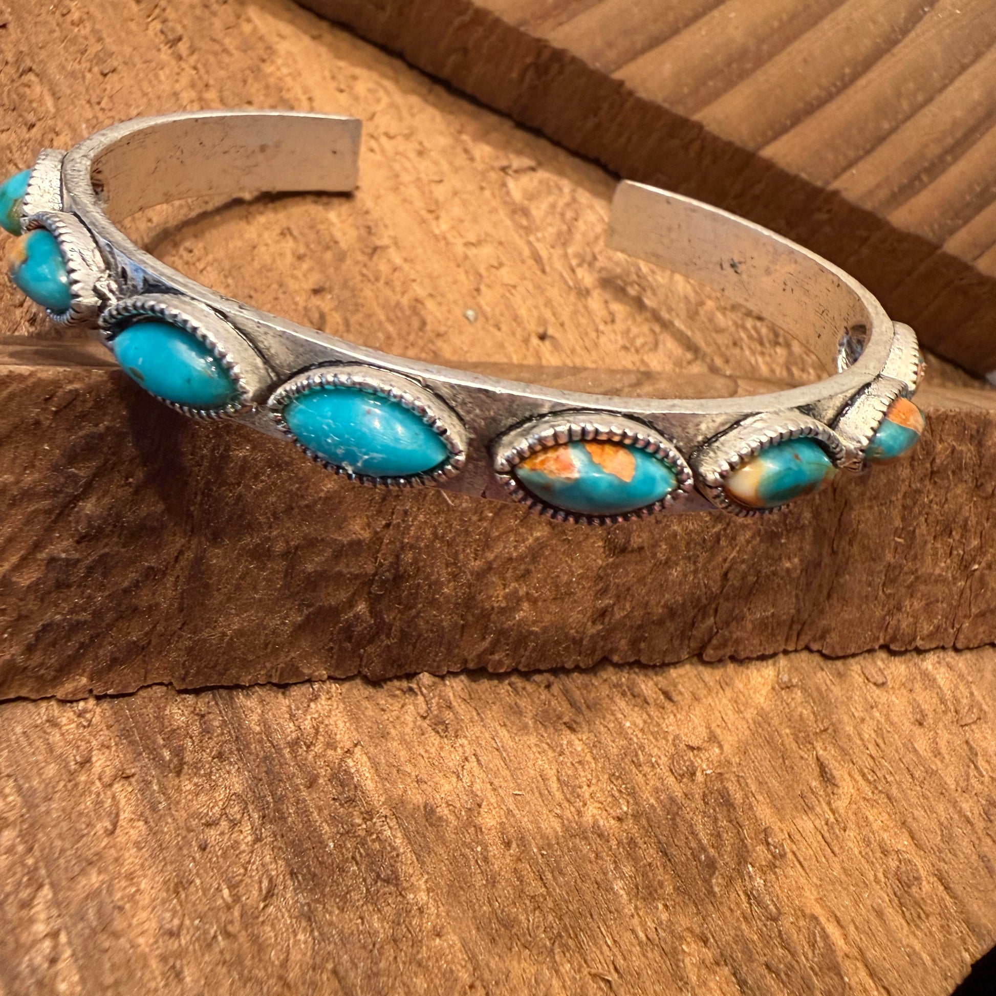 Navajo Style Turquoise Stone Bangle Bracelet Mixed Metals Silver Elegant