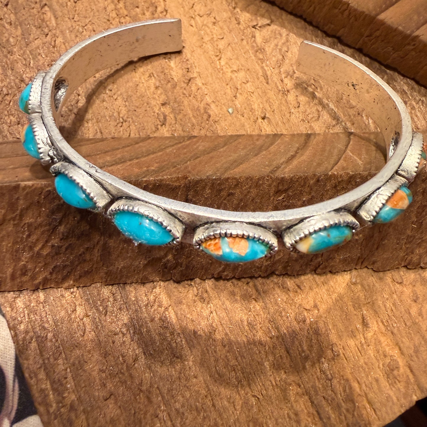 Navajo Style Turquoise Stone Bangle Bracelet Mixed Metals Silver Elegant