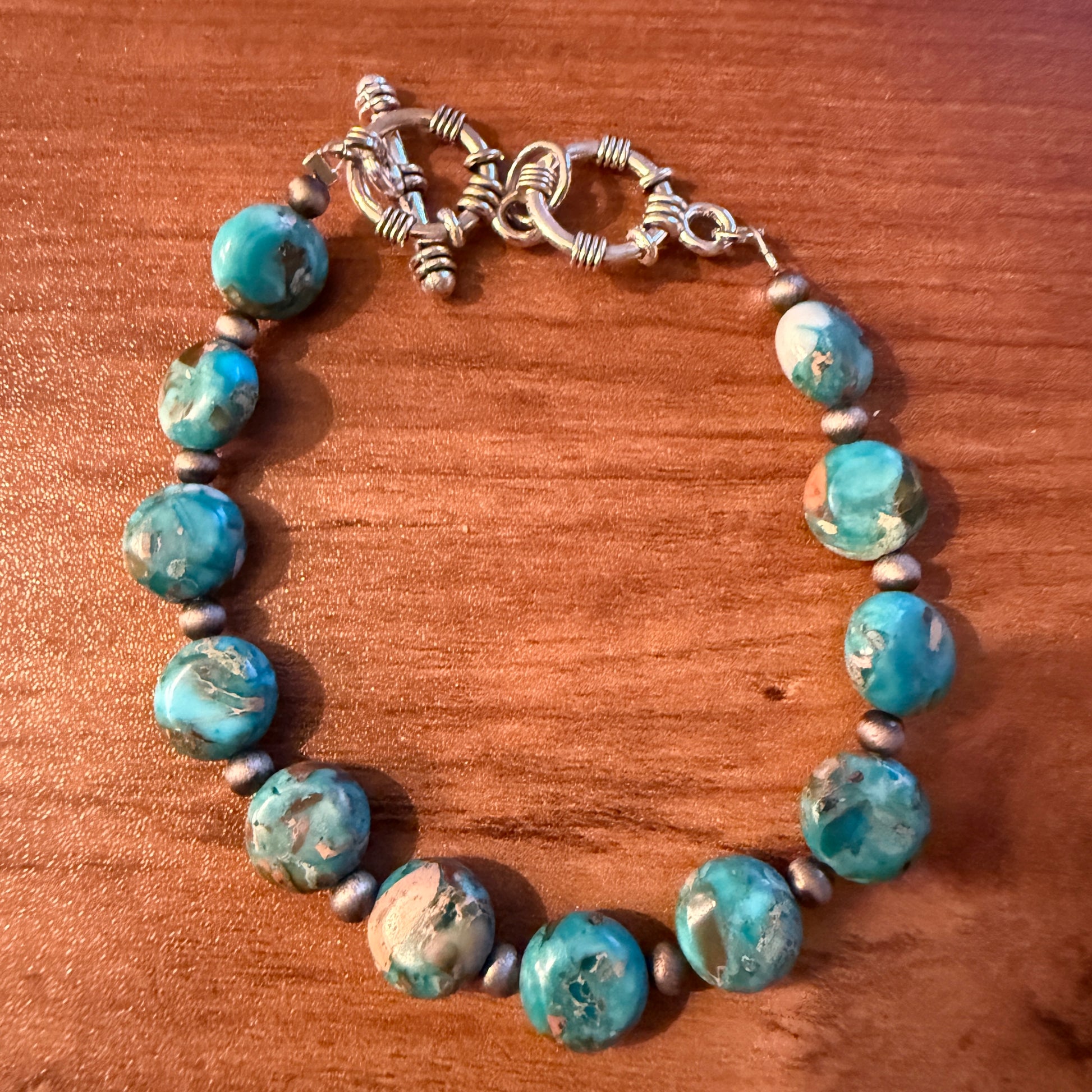 Navajo Style Round Turquoise Stone Adjustable Bead Bracelet Silver Plated Silver Elegant