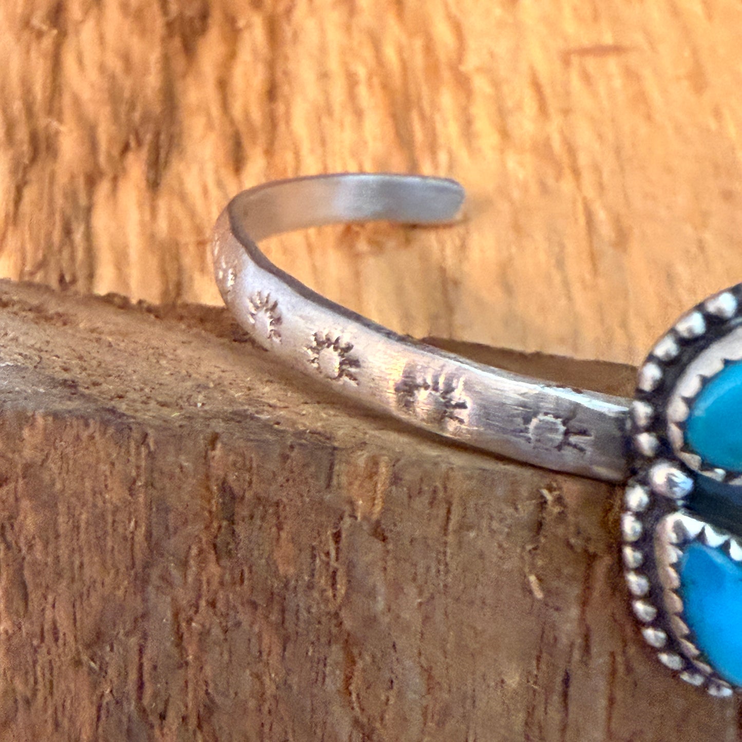 Navajo Style Lone Mountain Turquoise Cluster Sterling Silver Cuff Bangle Adjustable Wild West Boho