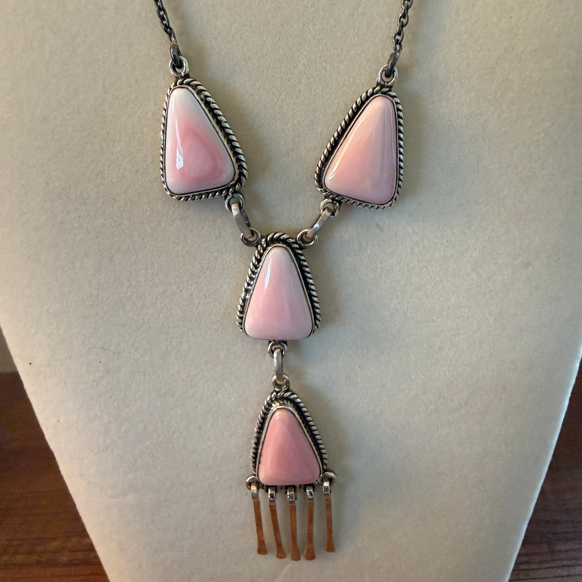 Handcrafted Pink Conch Gemstone Lariat Necklace In Sterling Silver 18 Inch Chain Wild West Boho